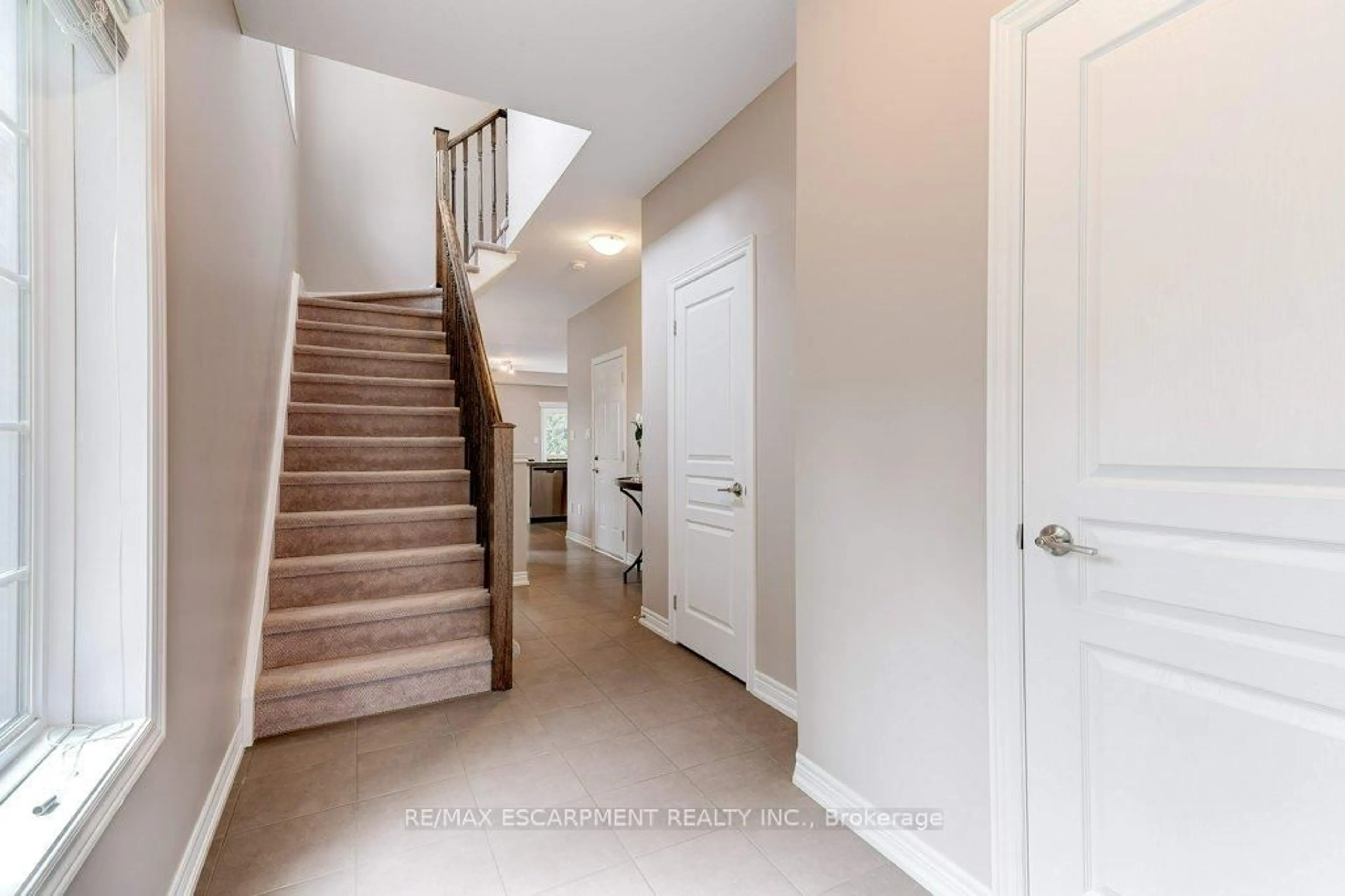 Unknown for 2086 Ghent Ave #19, Burlington Ontario L7R 1Y3