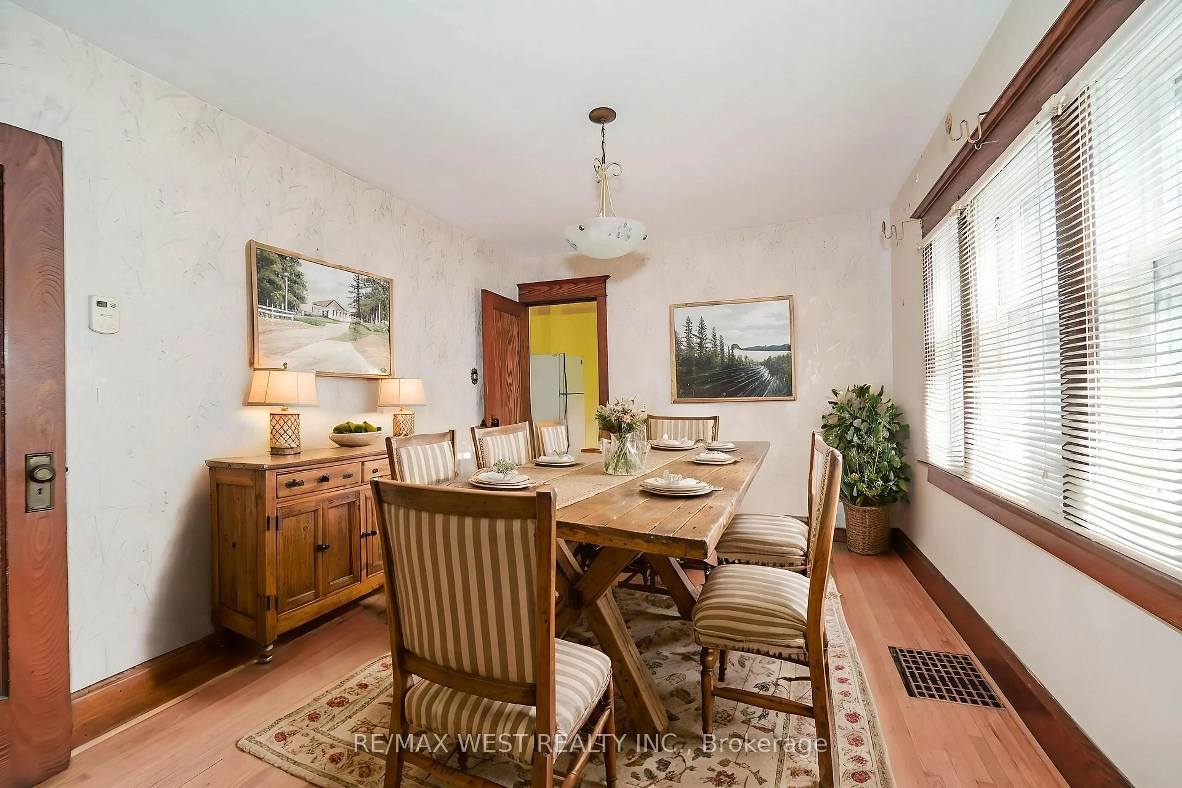 Dining room, unknown for 113 Fifth St, Toronto Ontario M8V 2Z4