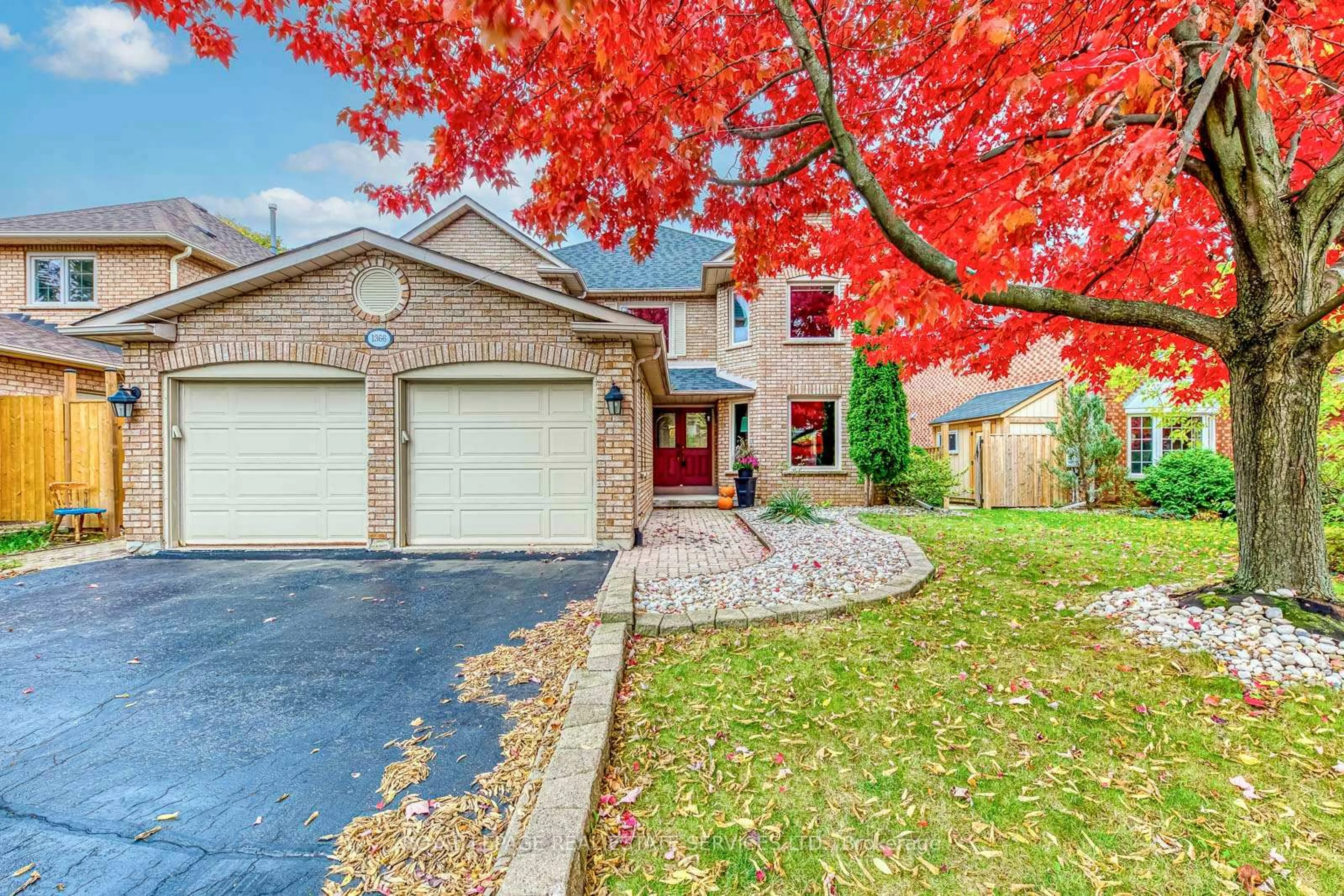 Home with brick exterior material, street for 1366 Fieldcrest Lane, Oakville Ontario L6M 2W8