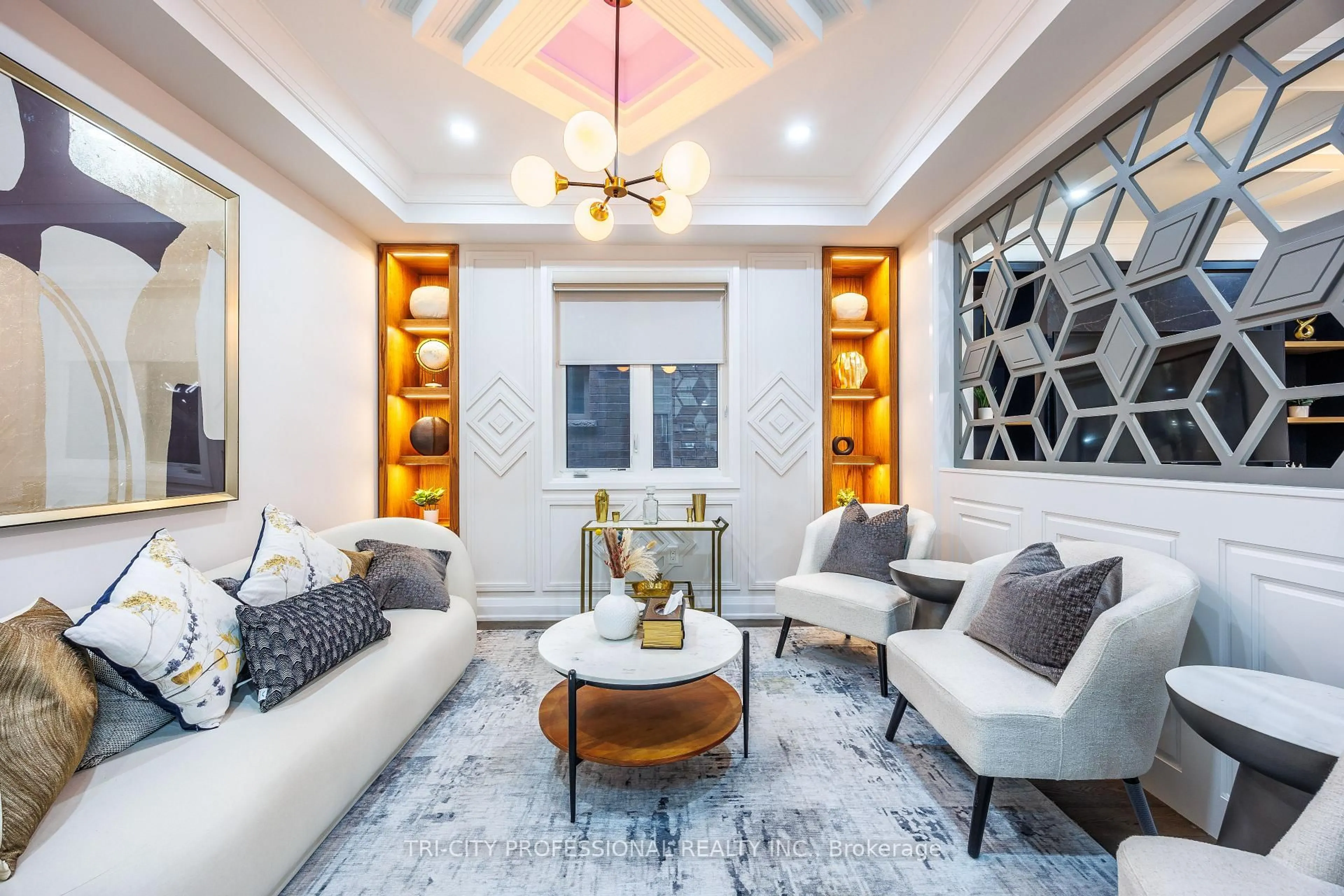 Living room with furniture, unknown for 67 Eberly Woods Dr, Caledon Ontario L7C 4J3