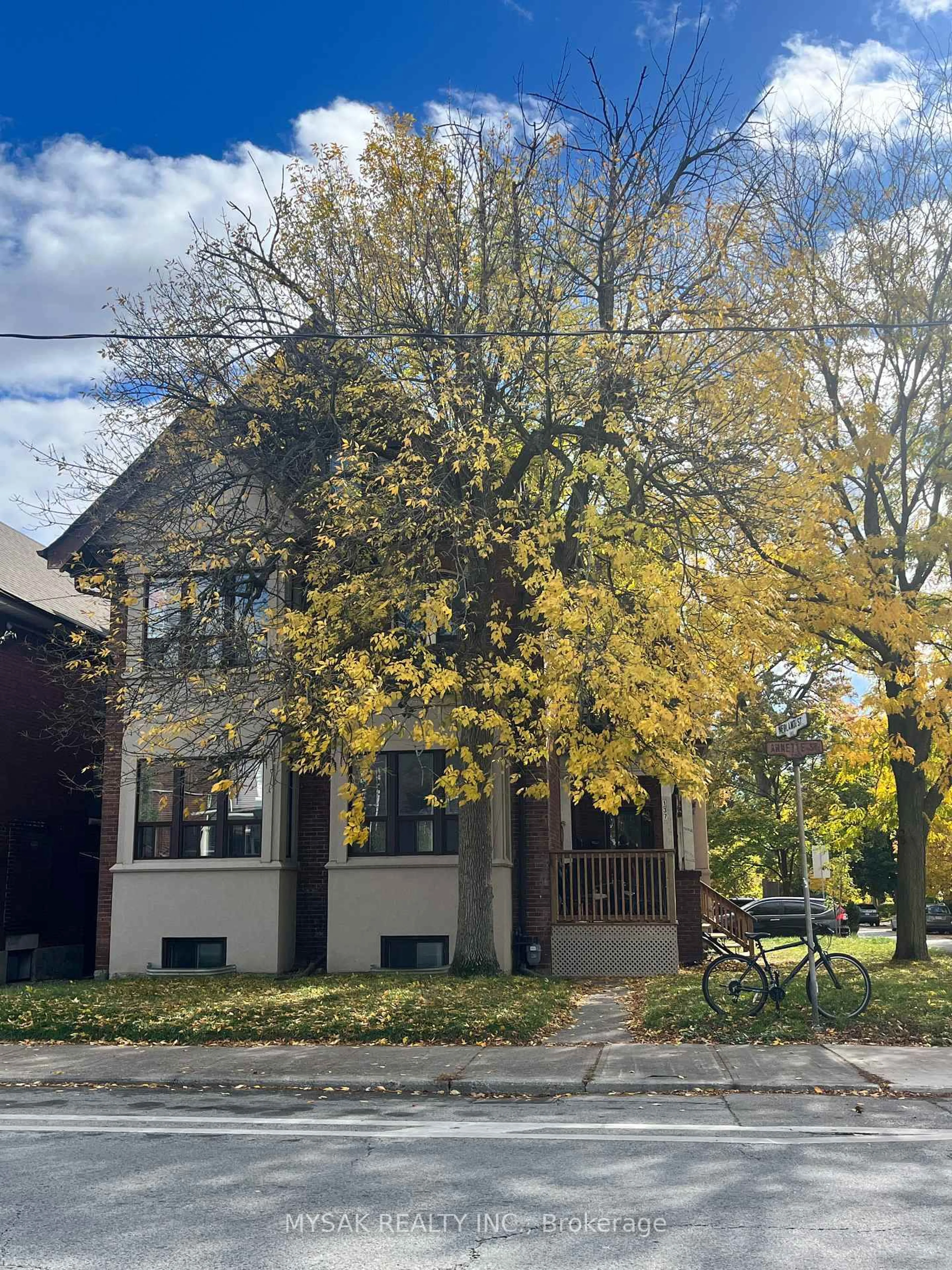 Home with brick exterior material, street for 137 Annette St, Toronto Ontario M6P 1N9