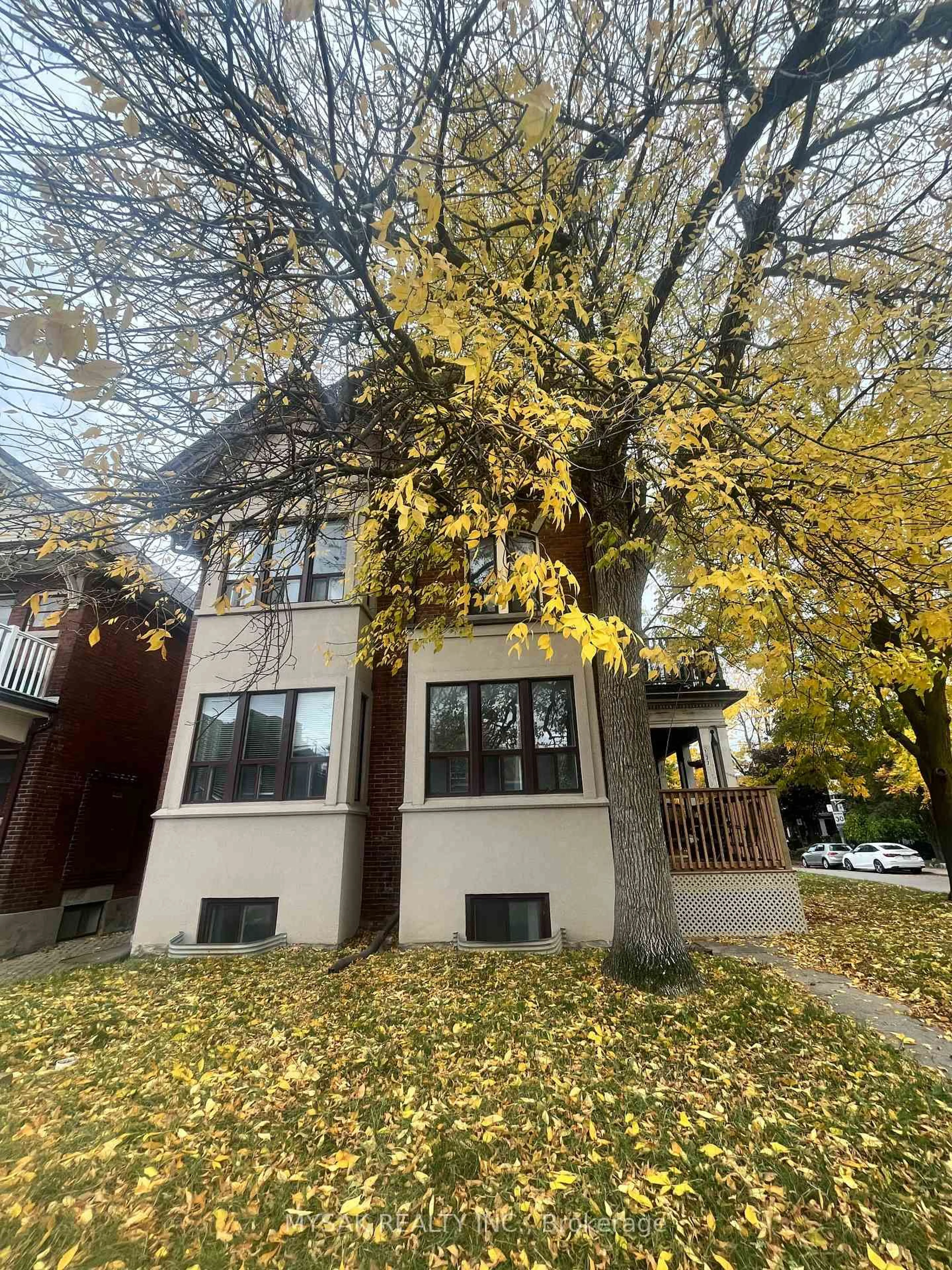 Home with brick exterior material, street for 137 Annette St, Toronto Ontario M6P 1N9