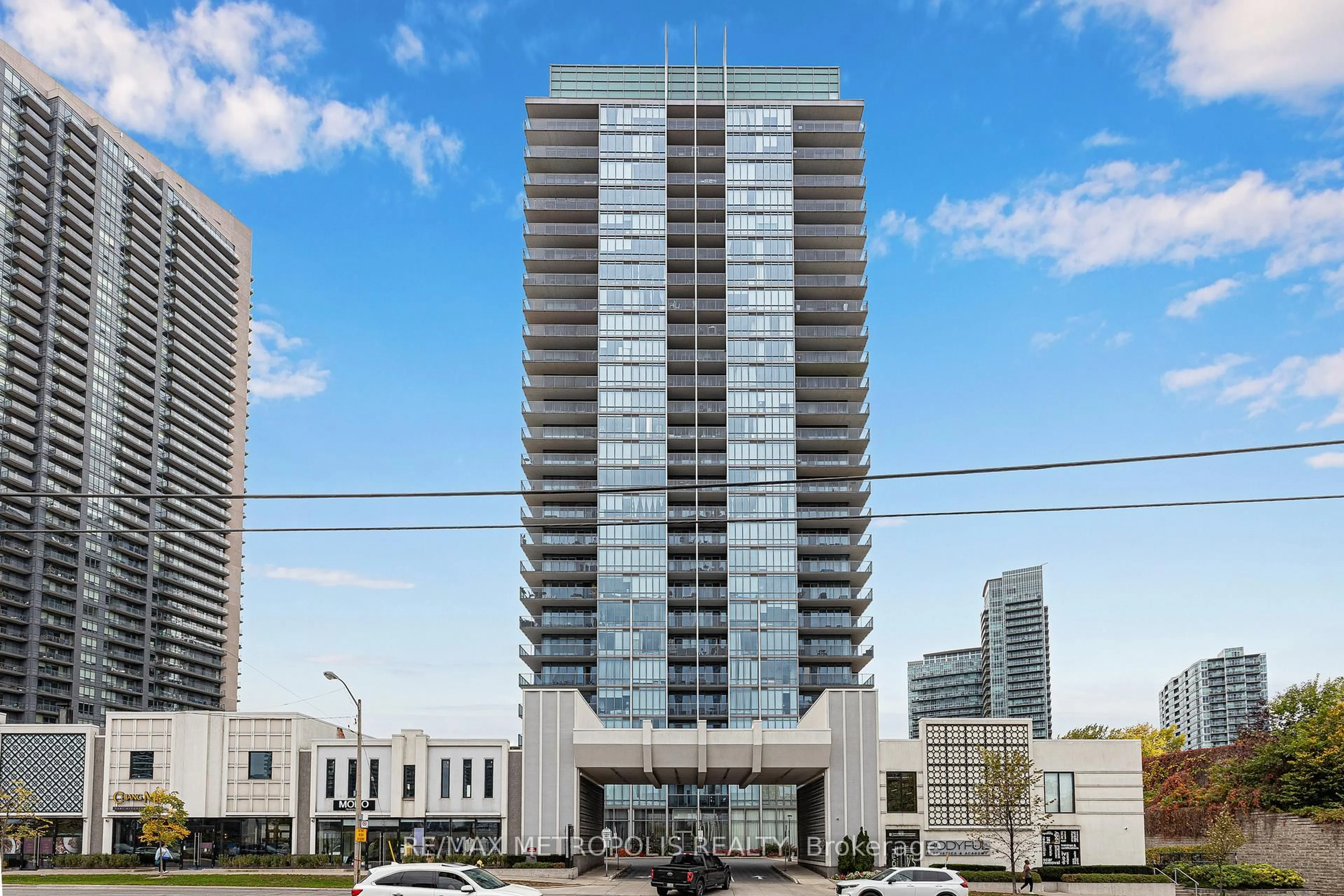 Unknown for 88 Park Lawn Rd #302, Toronto Ontario M8Y 0B6