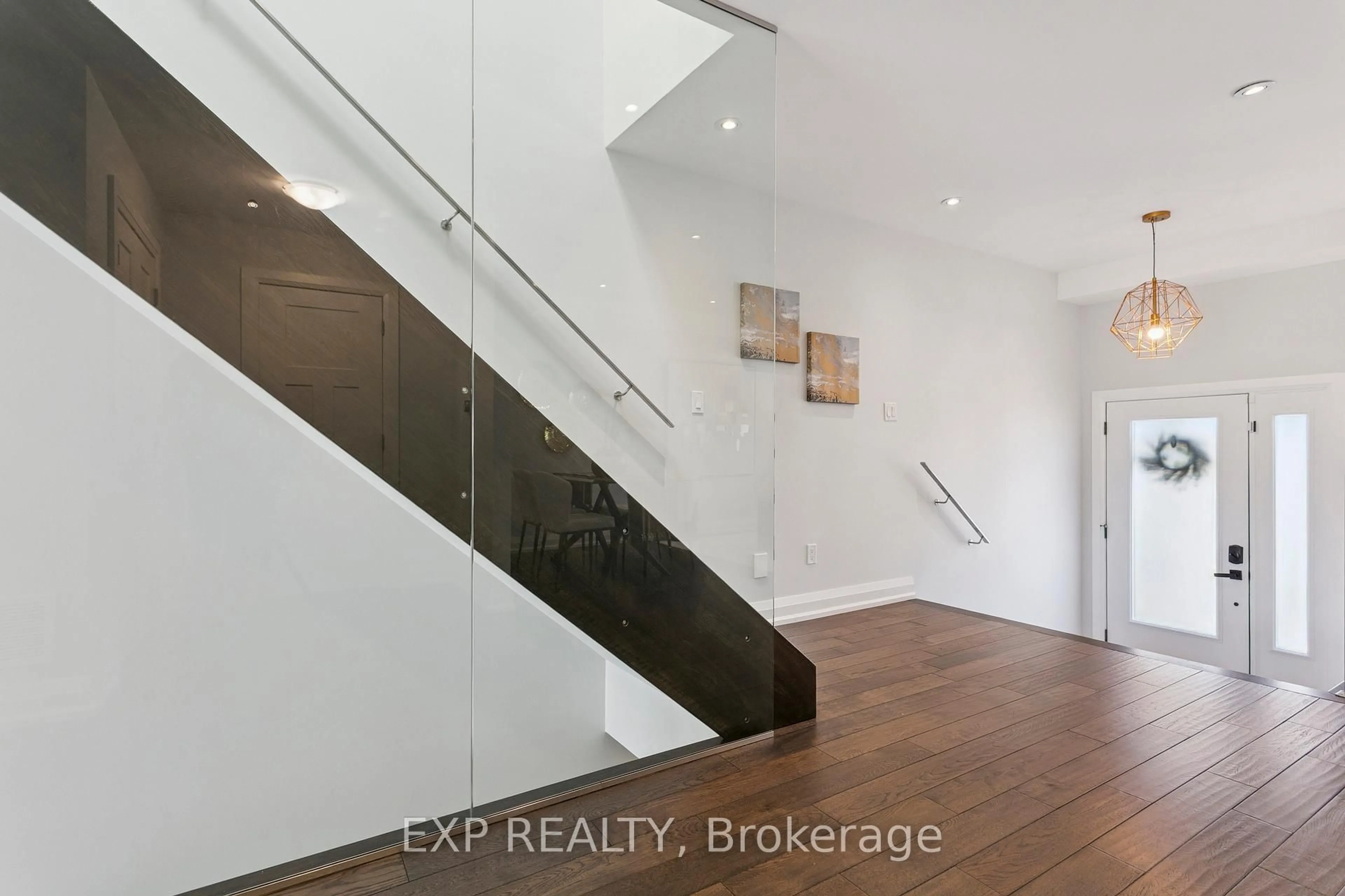 Unknown for 105 Twenty Second St, Toronto Ontario M8V 3M5