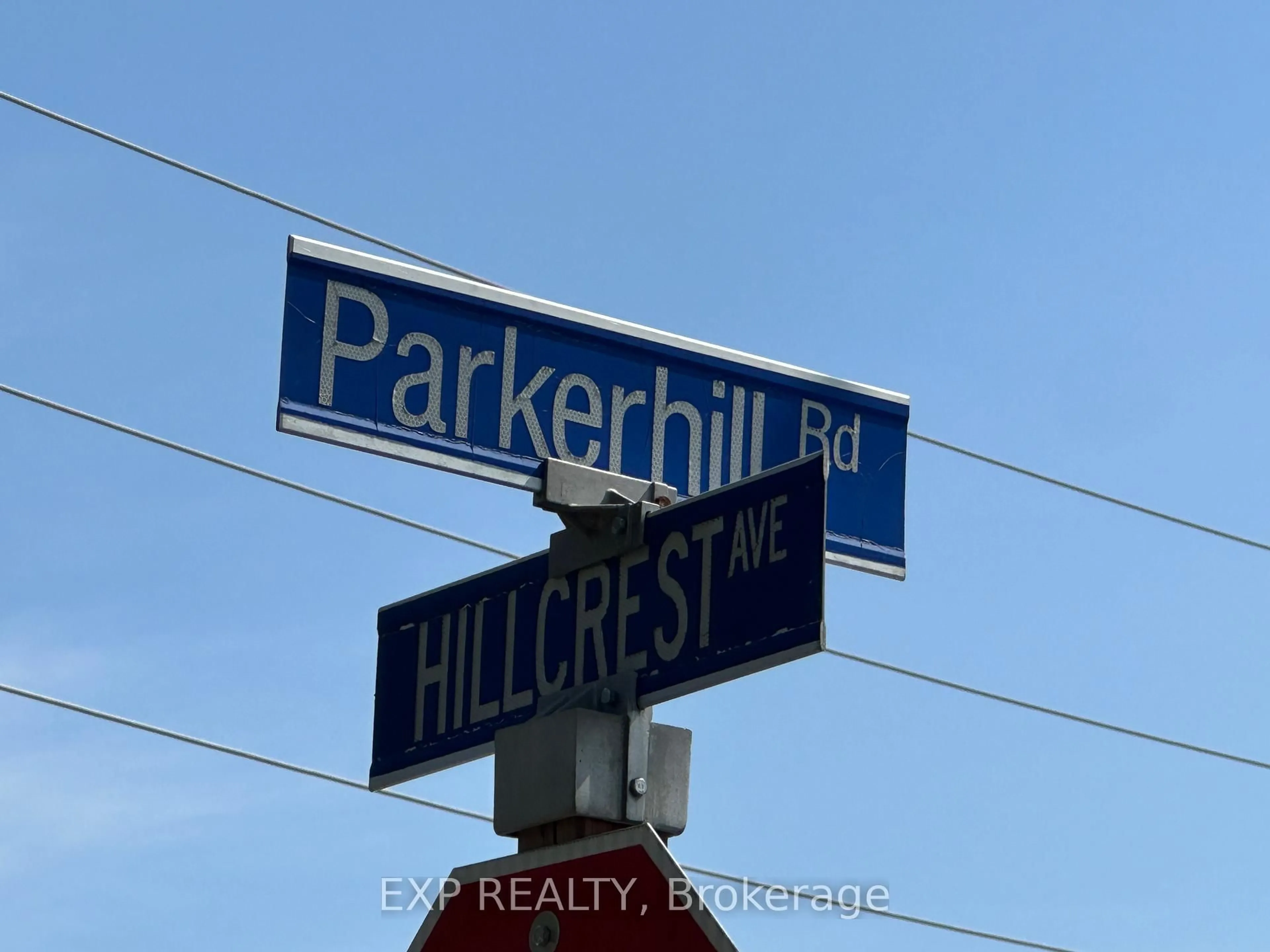 Parking for 3215 Parkerhill Rd, Mississauga Ontario L5B 1V7
