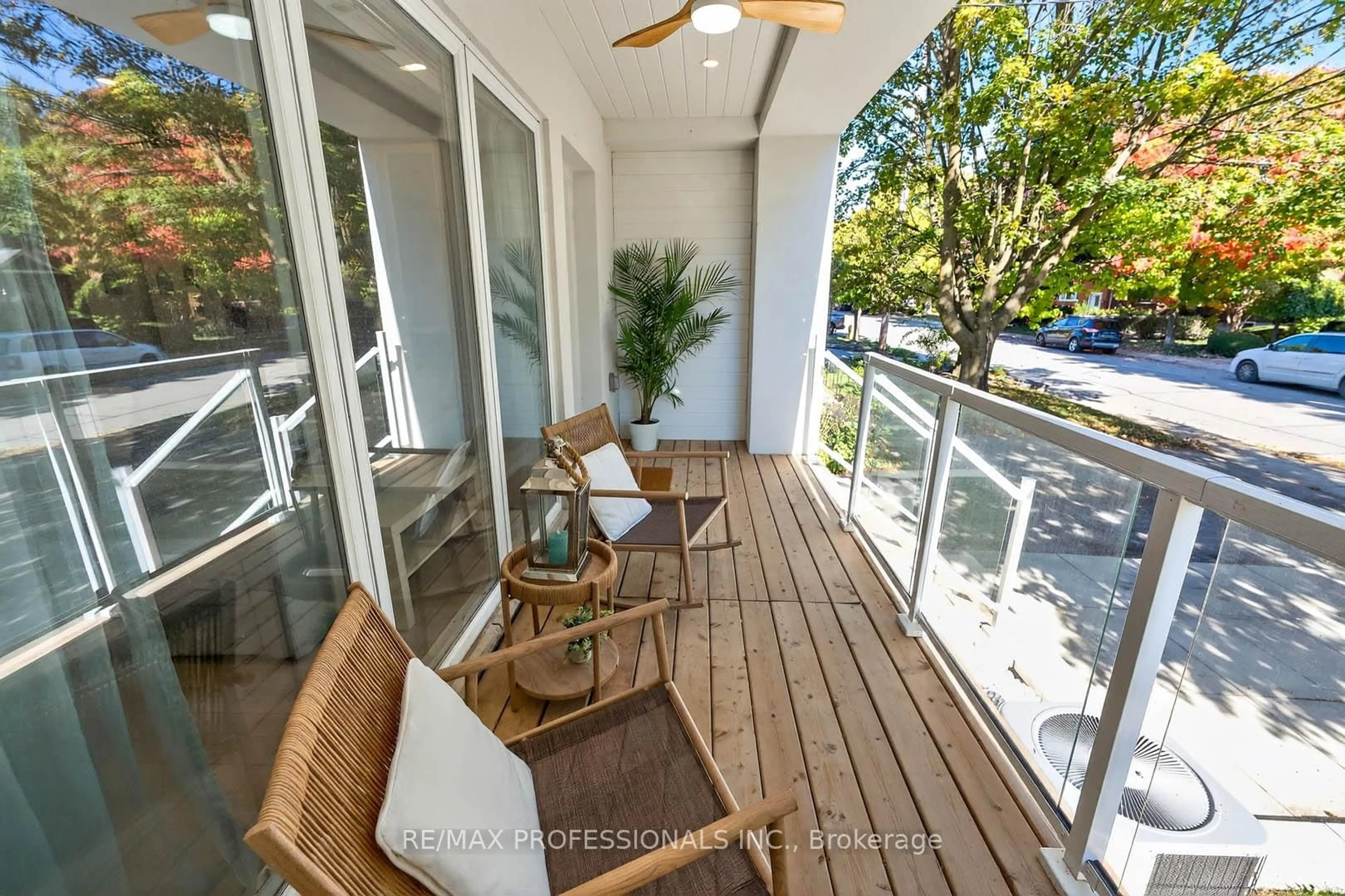 Patio, street for 22 Ninth St, Toronto Ontario M8V 3E3