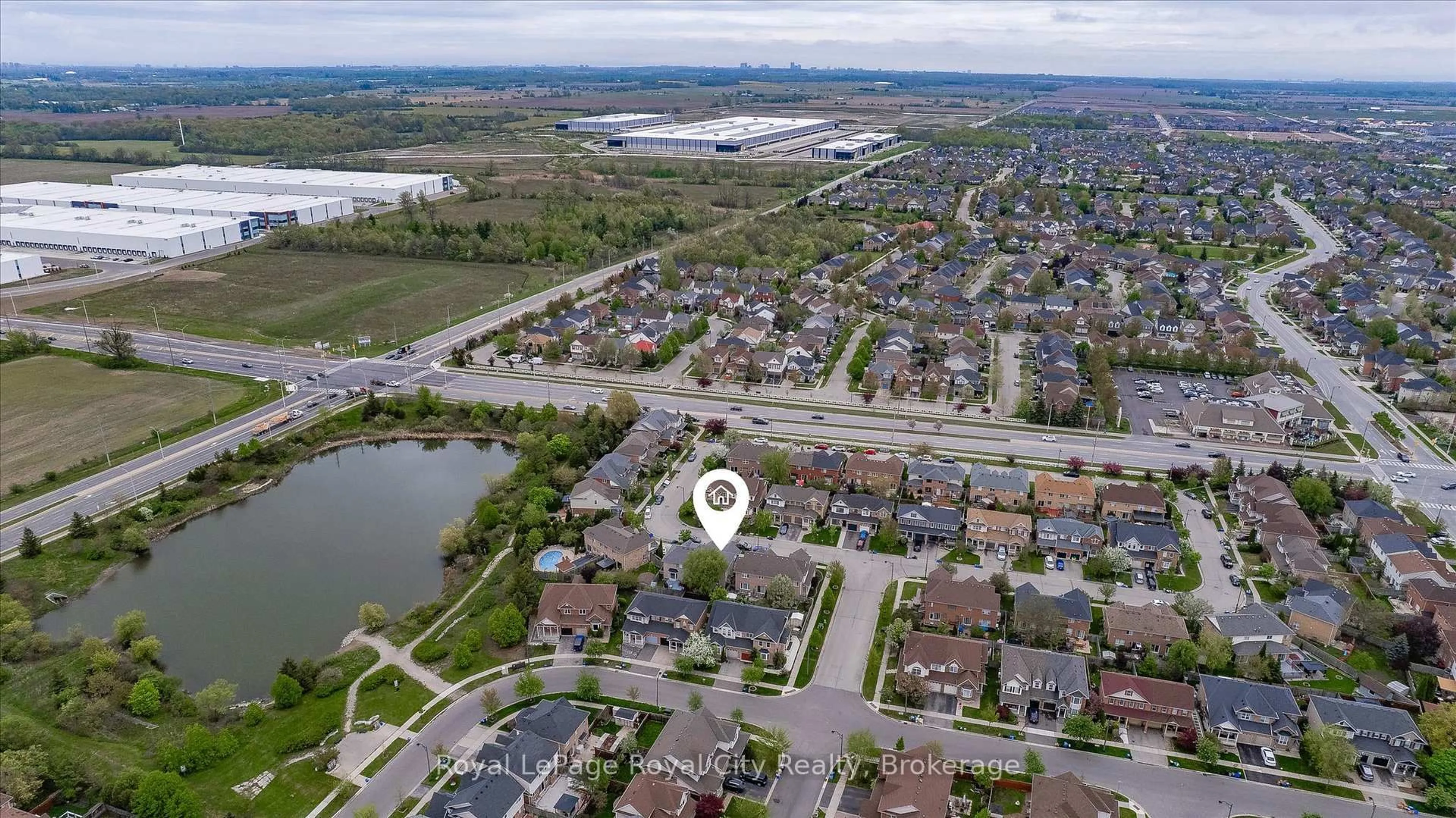 A pic from outside/outdoor area/front of a property/back of a property/a pic from drone, water/lake/river/ocean view for 1617 Gowling Terr, Milton Ontario L9T 5J6