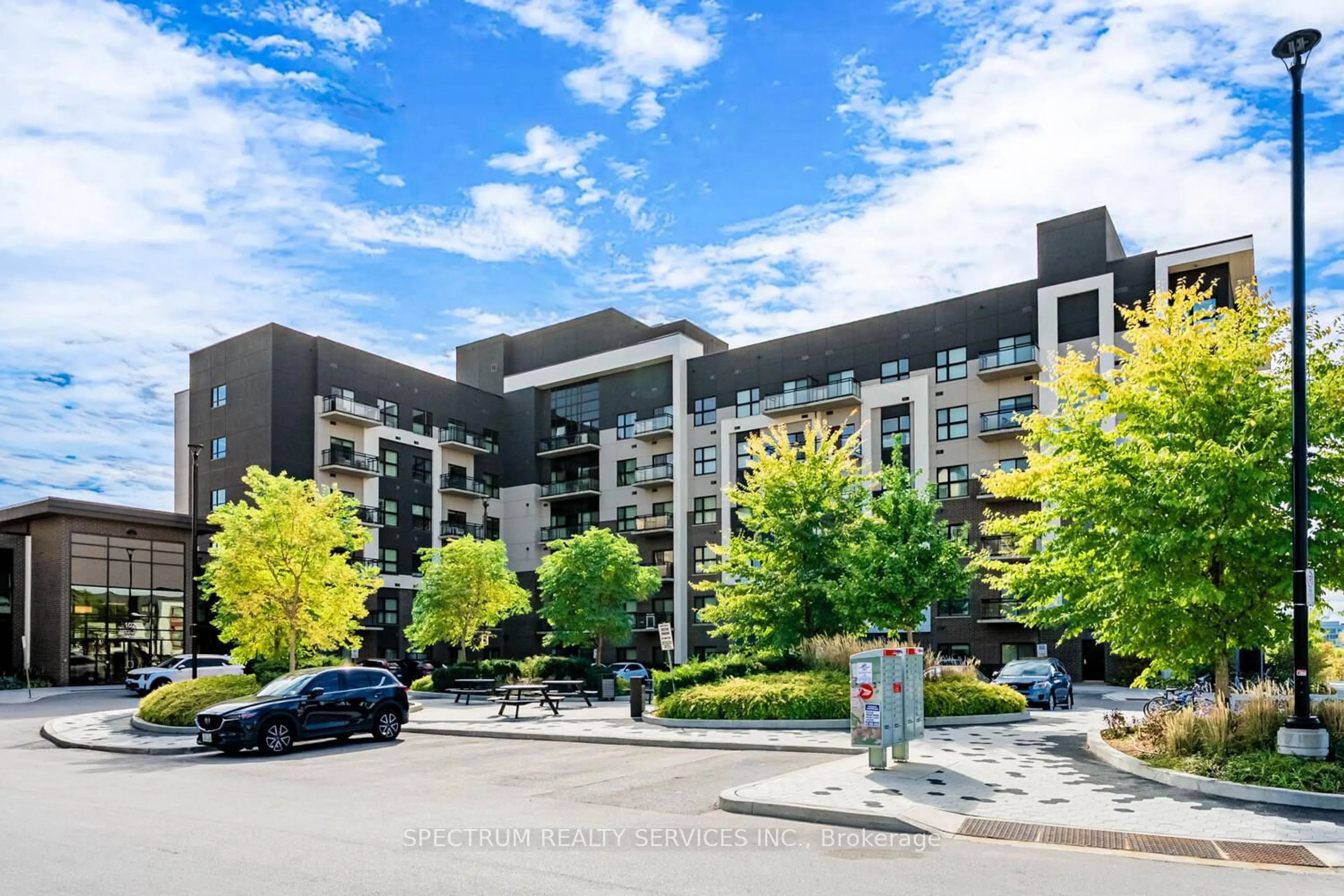 Unknown for 102 Grovewood Common #531, Oakville Ontario L6H 0X2