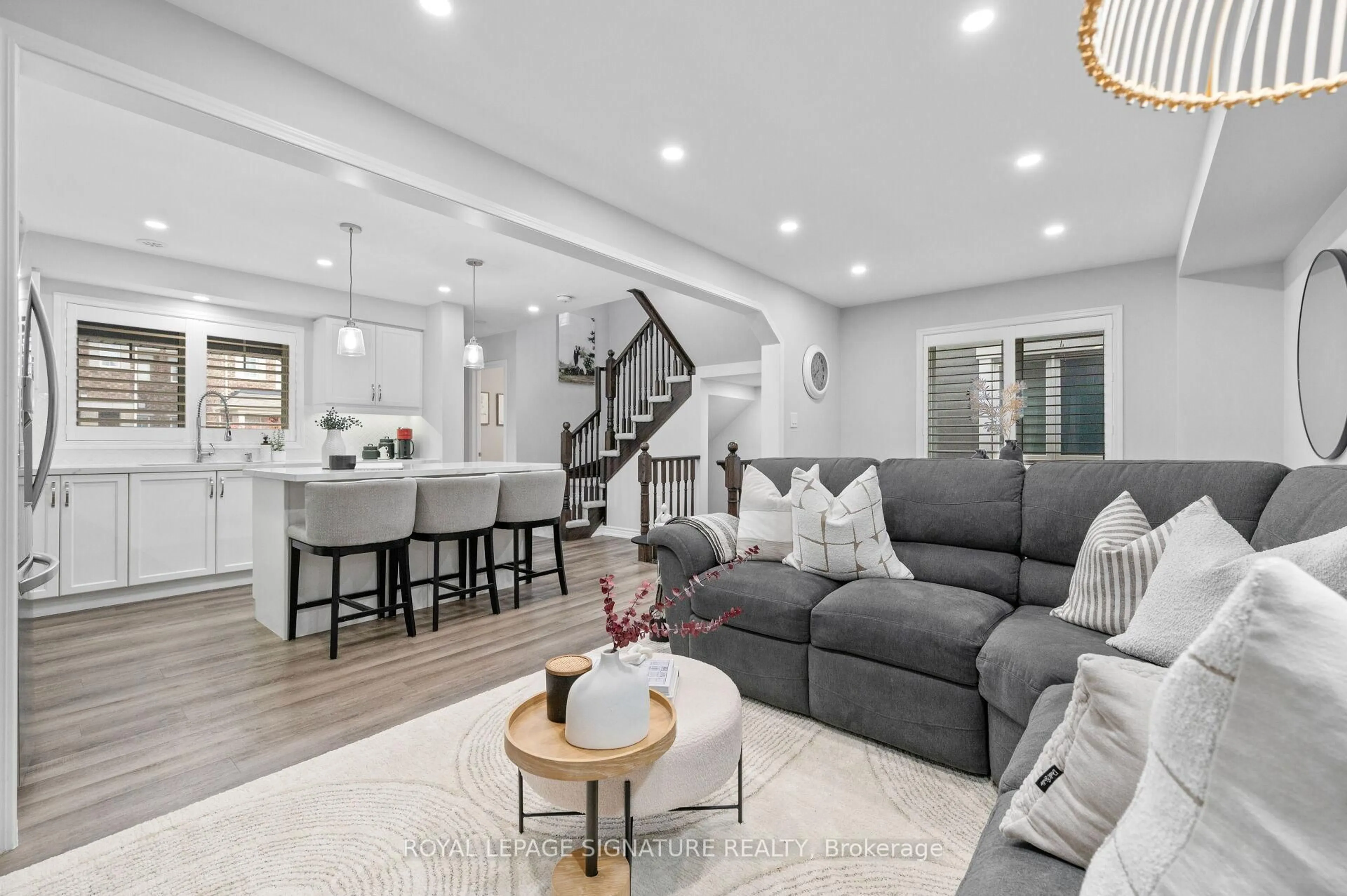 Living room with furniture, unknown for 890 Cactus Pt, Milton Ontario L9E 1R8