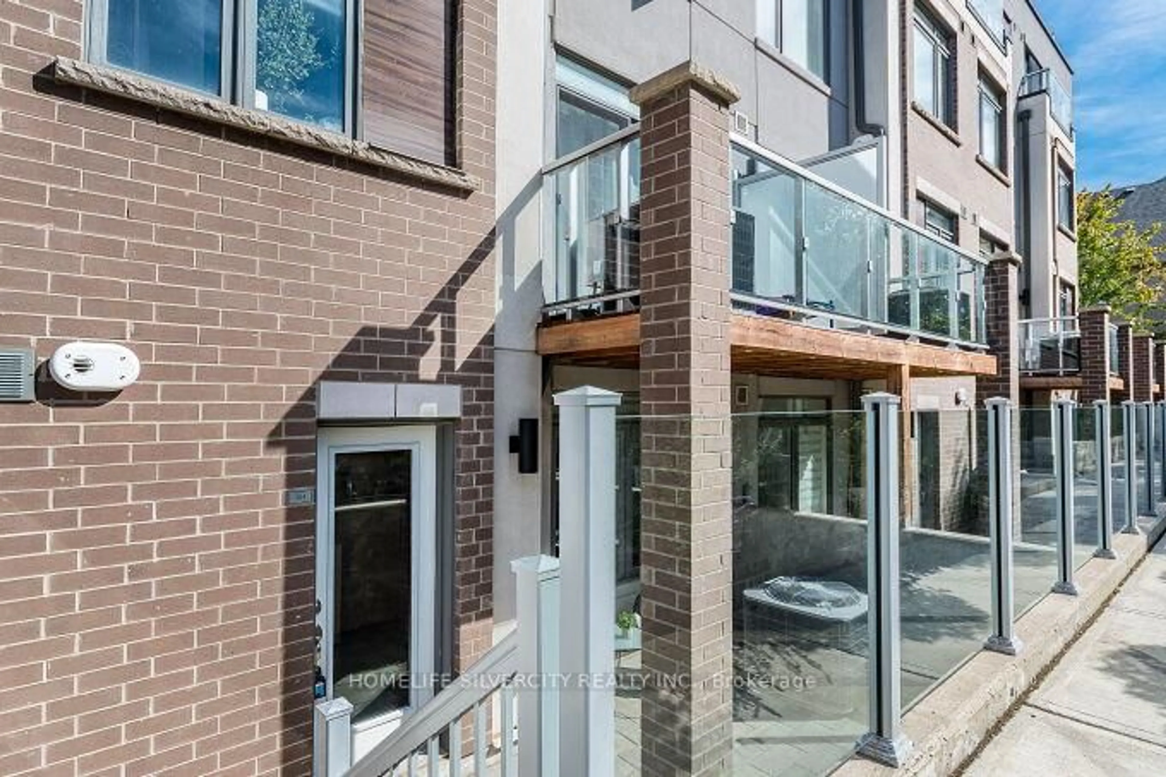 Unknown for 3058 Sixth Line #104, Oakville Ontario L6M 4J9