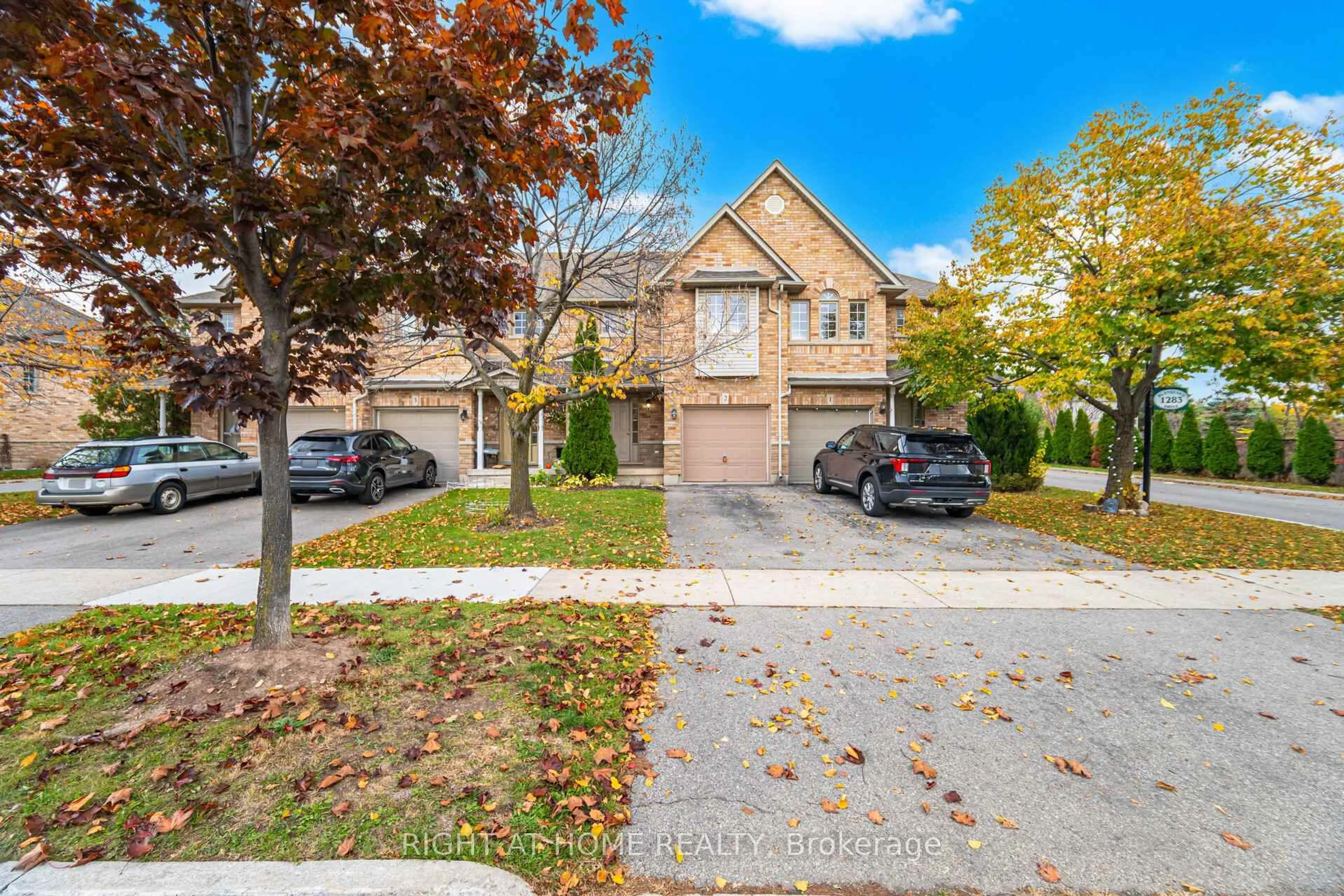 Home with brick exterior material, street for 1283 Blanshard Dr #2, Burlington Ontario L7M 4T8