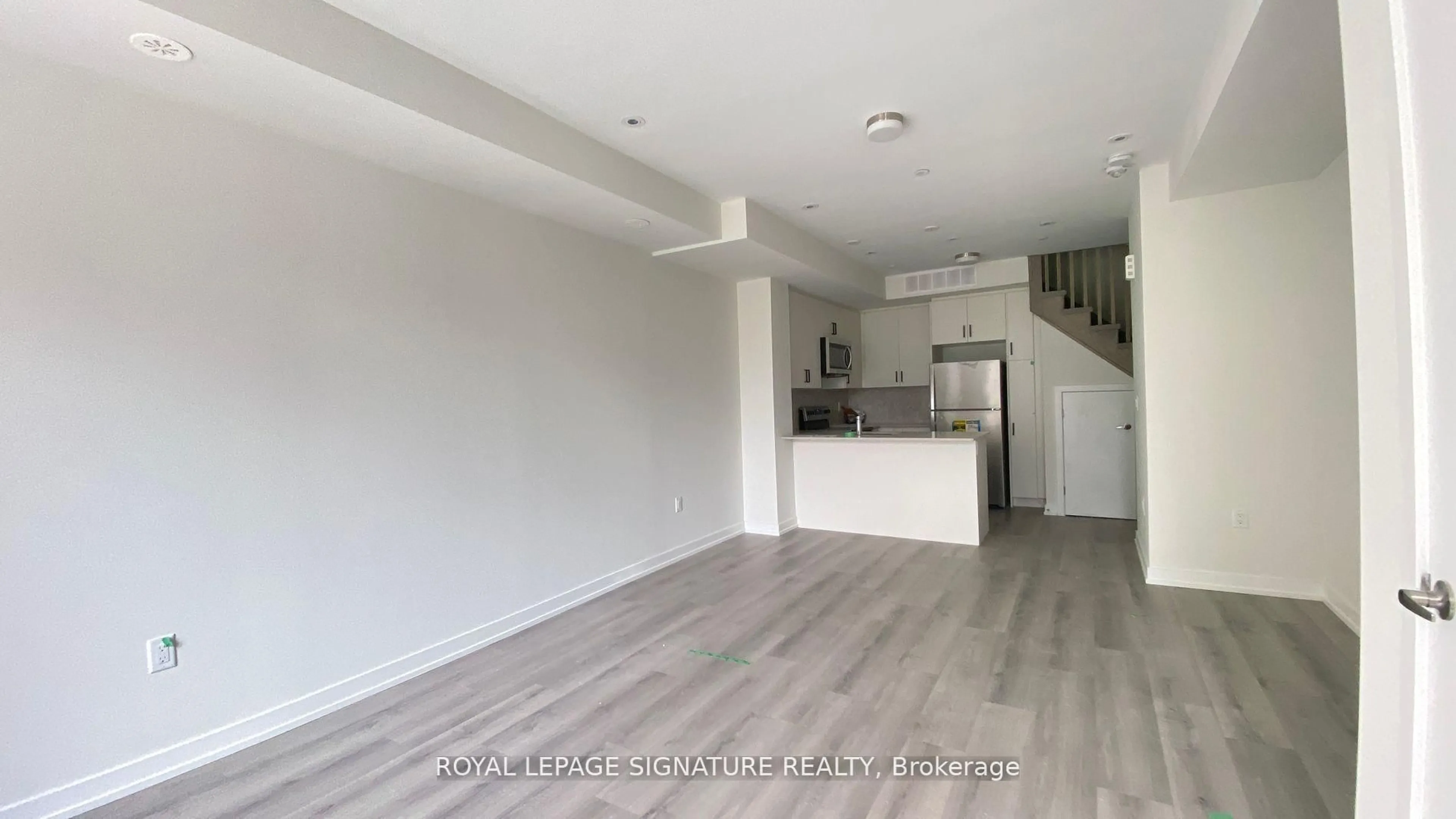 A pic of a room for 3566 Colonial Dr #4, Mississauga Ontario L5L 0C1