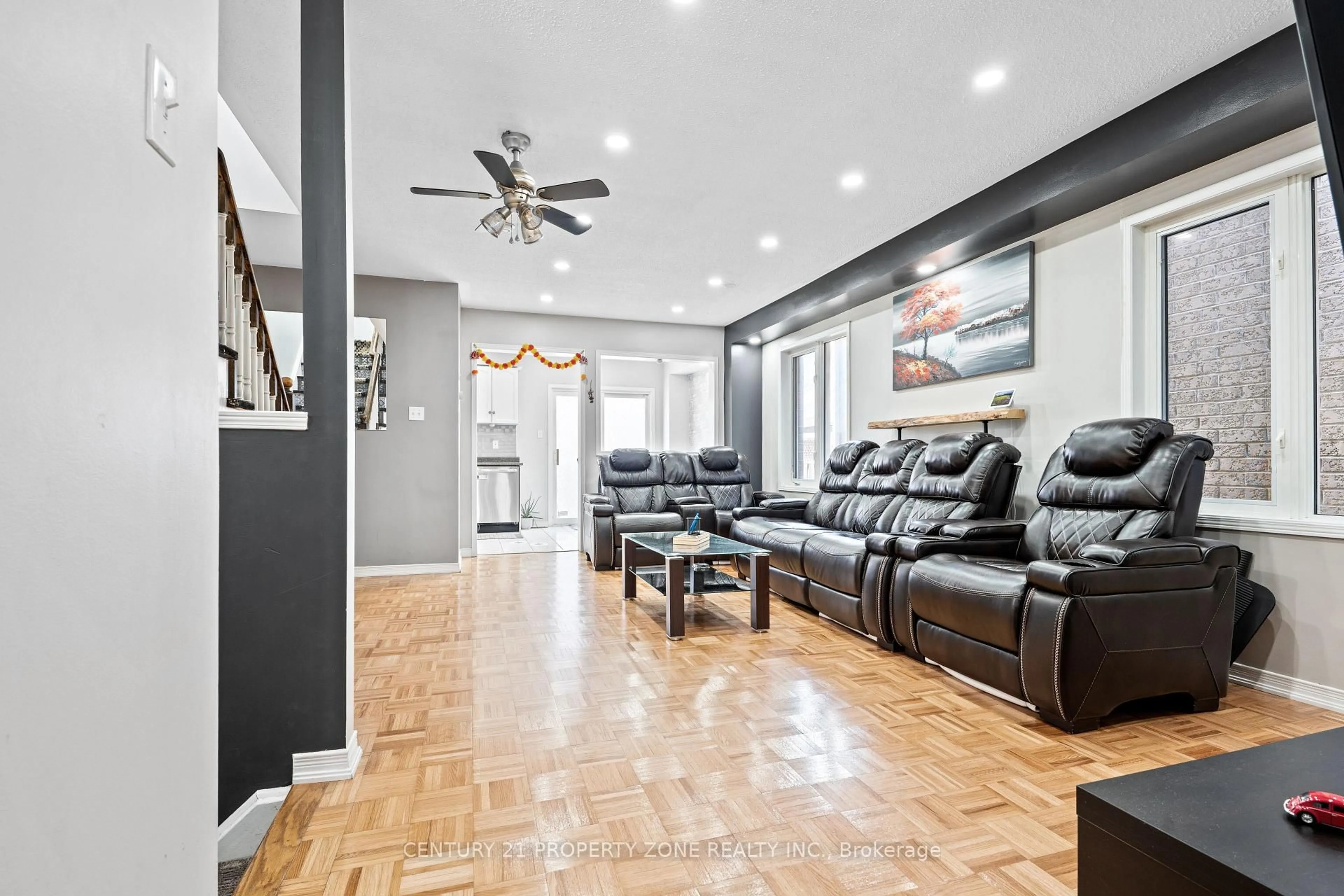 Home theater for 28 Earth Star Tr, Brampton Ontario L6R 2P3