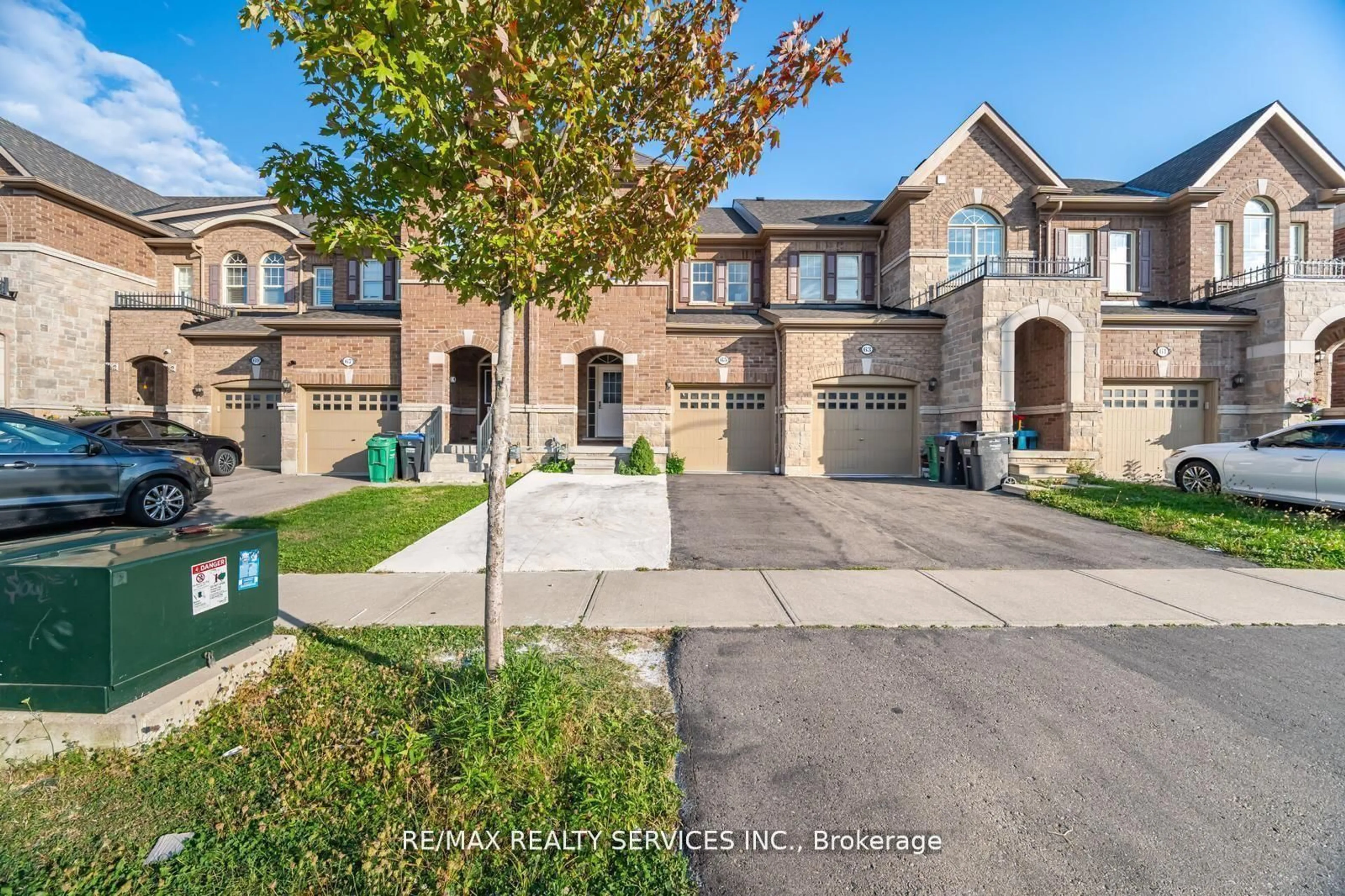 A pic from outside/outdoor area/front of a property/back of a property/a pic from drone, street for 65 Fann Dr, Brampton Ontario L7A 4L3