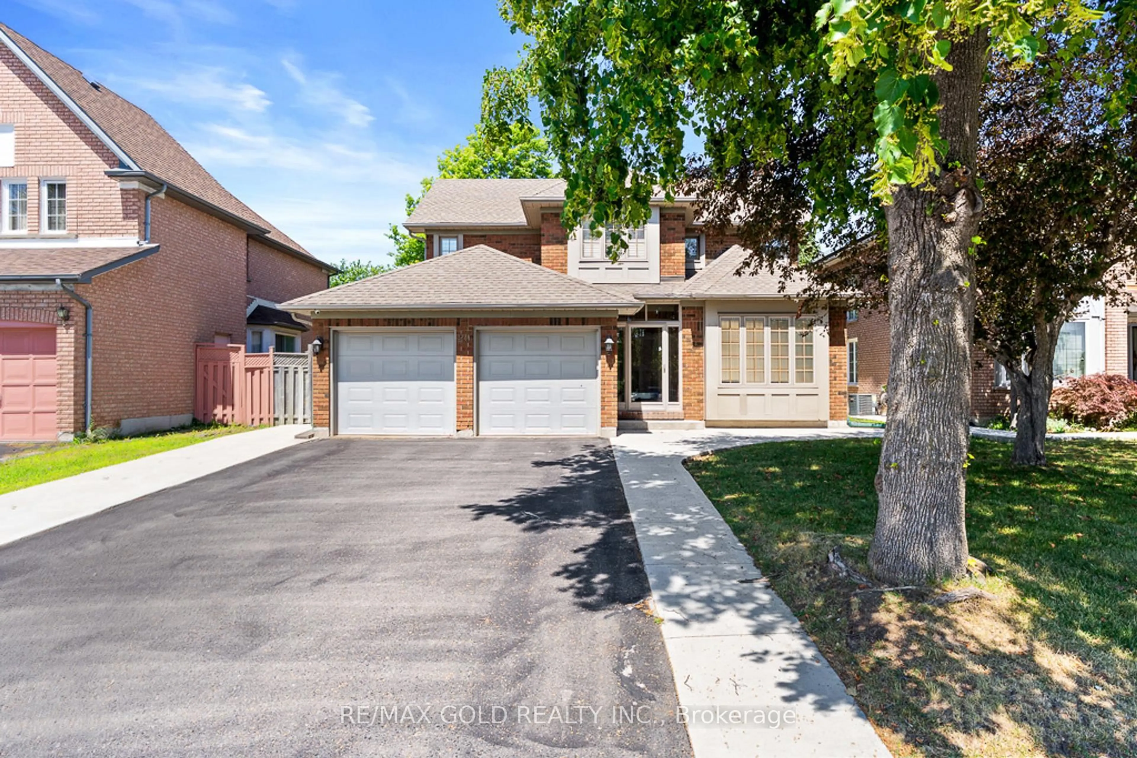 Home with brick exterior material, street for 20 Mountainberry Rd, Brampton Ontario L6R 1J2