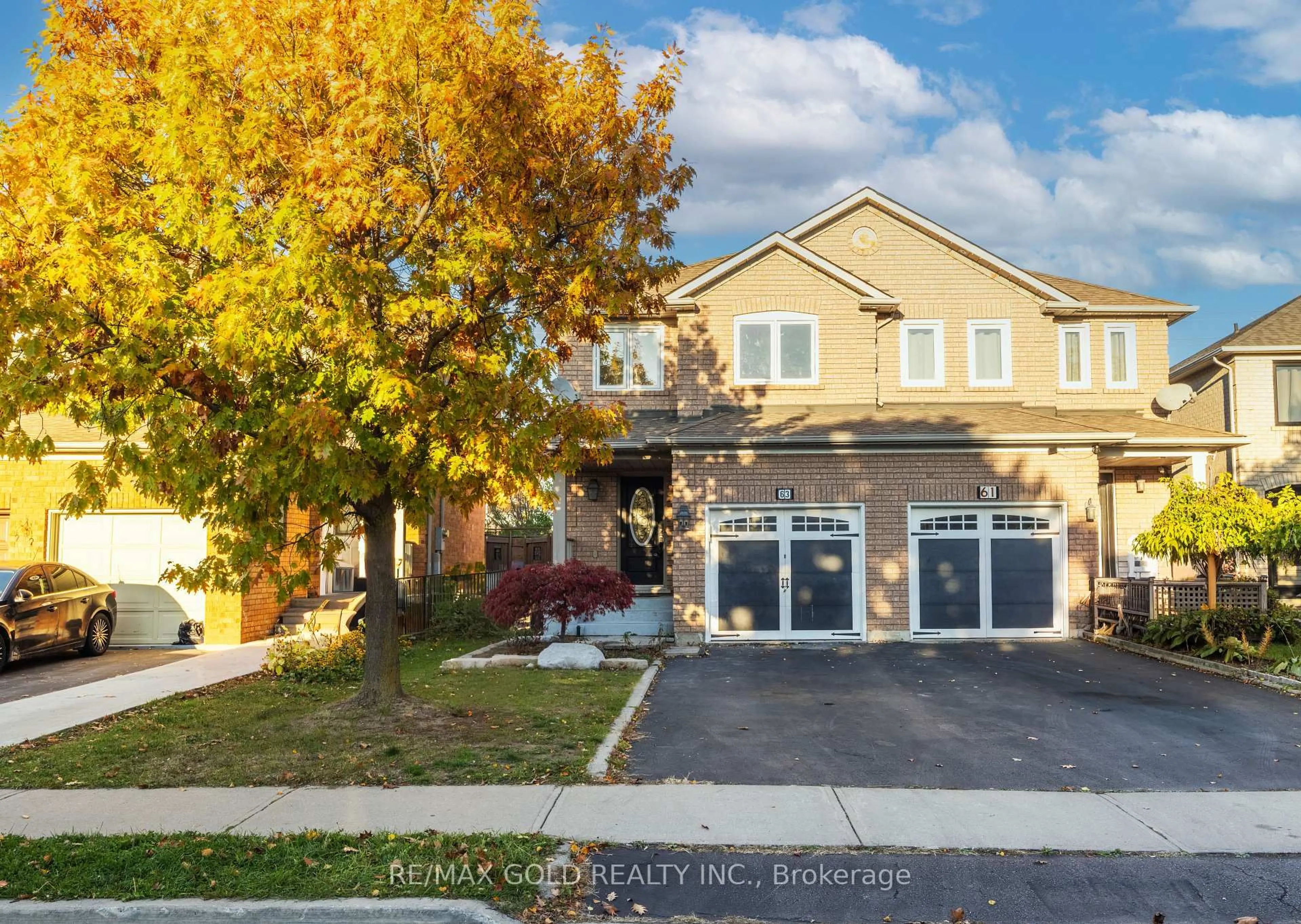 A pic from outside/outdoor area/front of a property/back of a property/a pic from drone, street for 63 Mount Fuji Cres, Brampton Ontario L6R 2L5