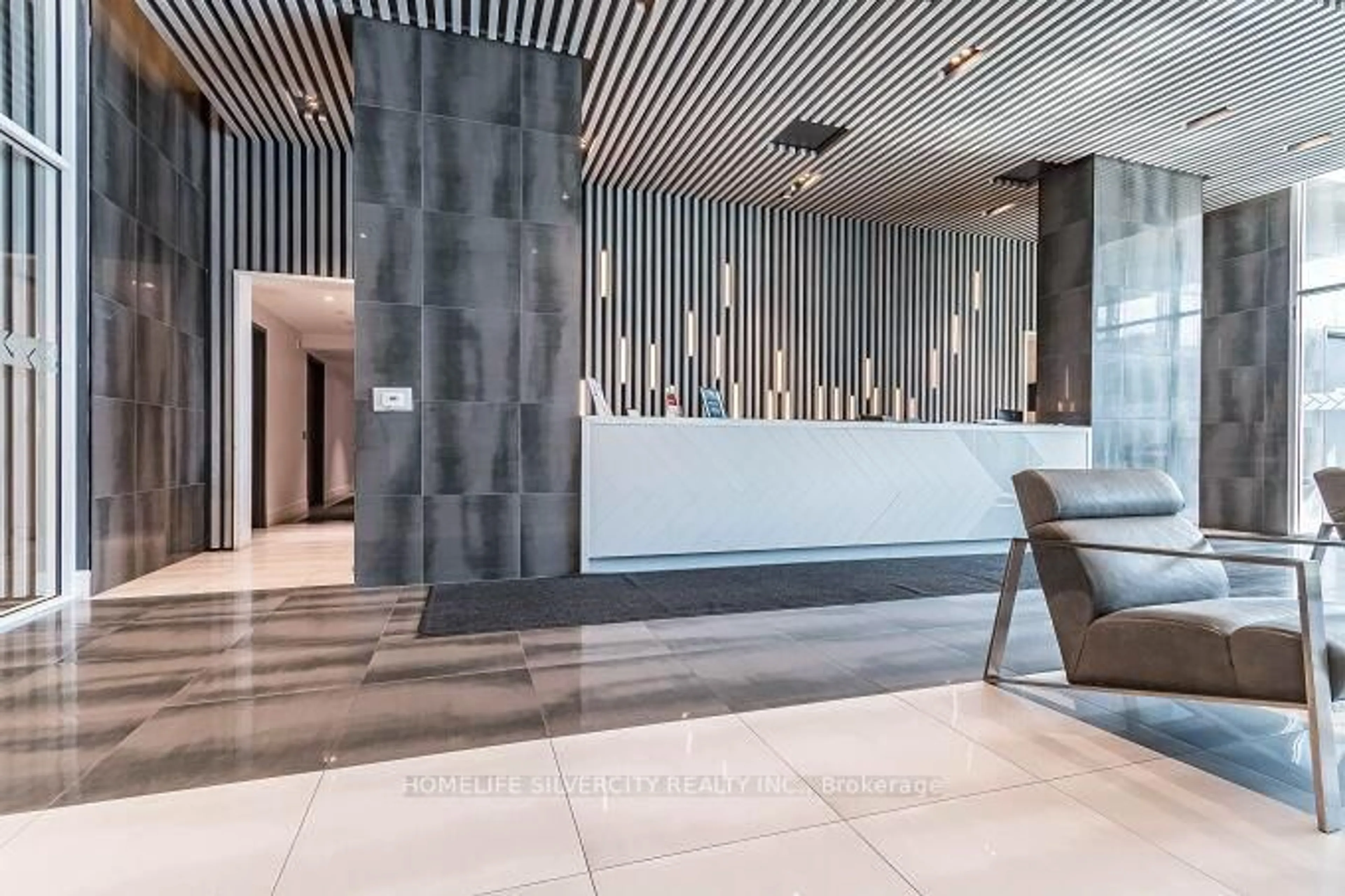 Lobby for 2481 Taunton Rd #709, Oakville Ontario L6H 3R7