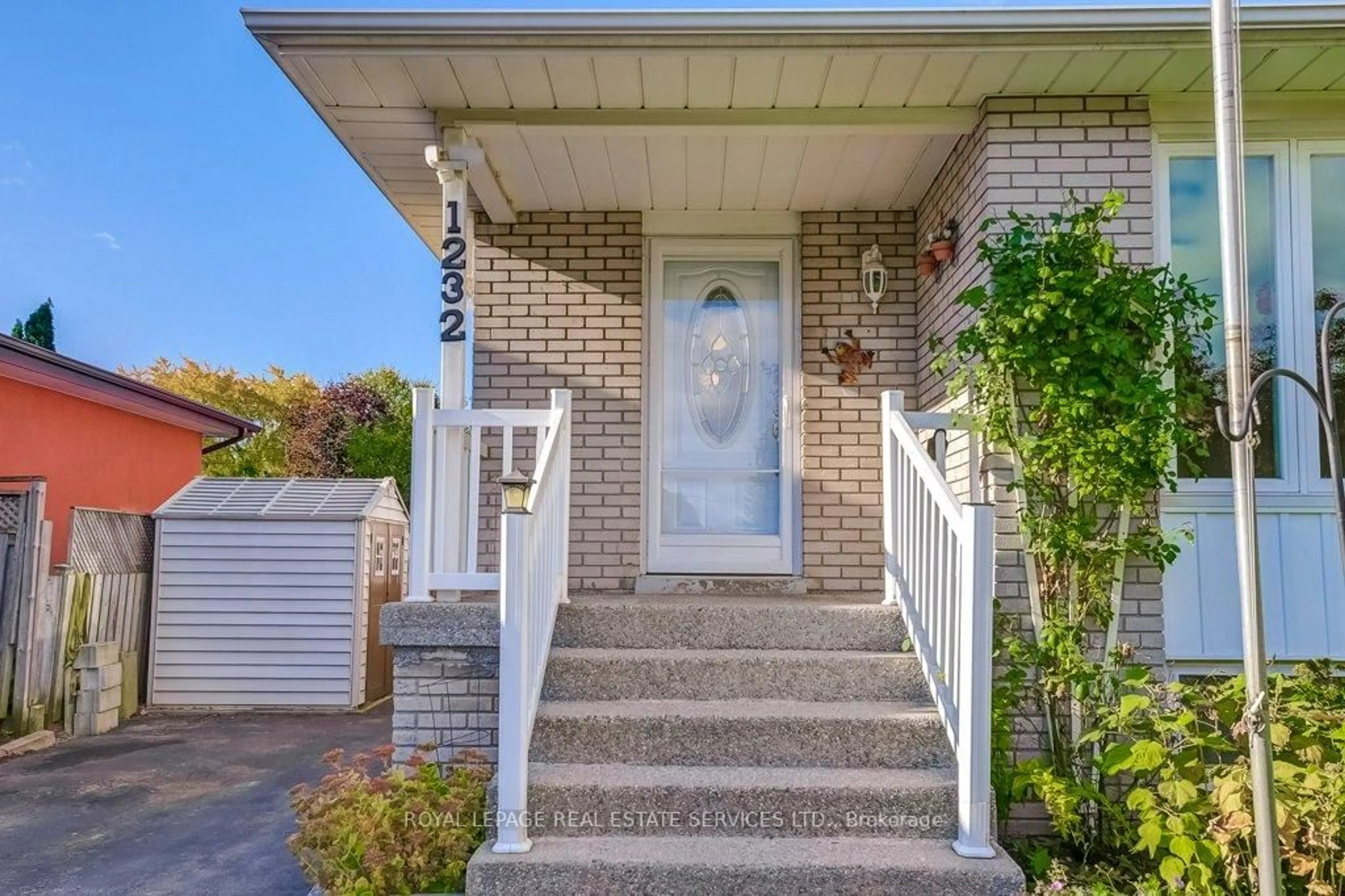 Unknown for 1232 Napier Cres, Oakville Ontario L6H 2A4