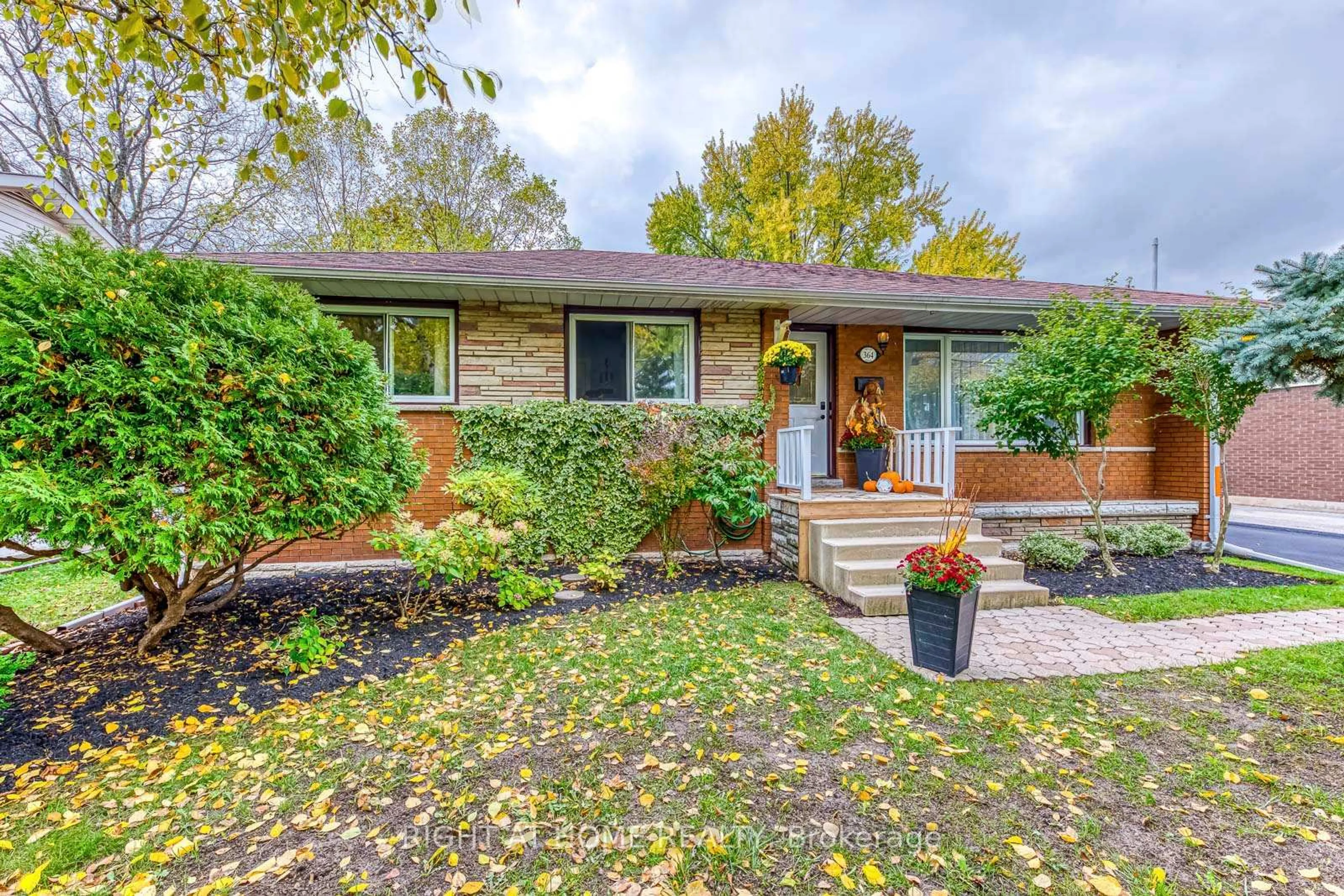 Home with brick exterior material, street for 364 Bevan Dr, Burlington Ontario L7L 4L4