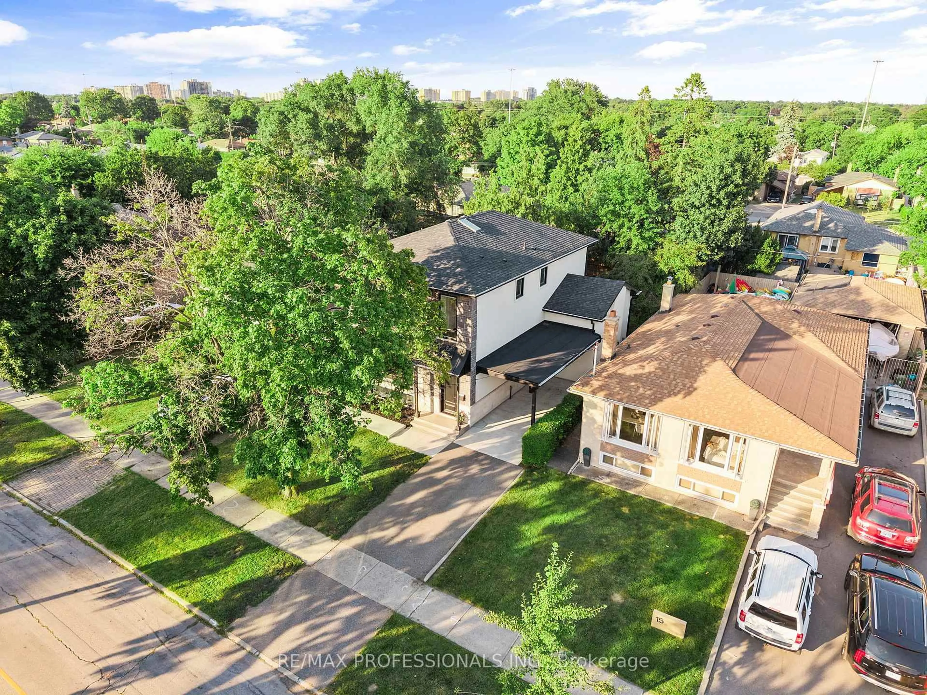 A pic from outside/outdoor area/front of a property/back of a property/a pic from drone, street for 11 Odessa Ave, Toronto Ontario M9C 4J7