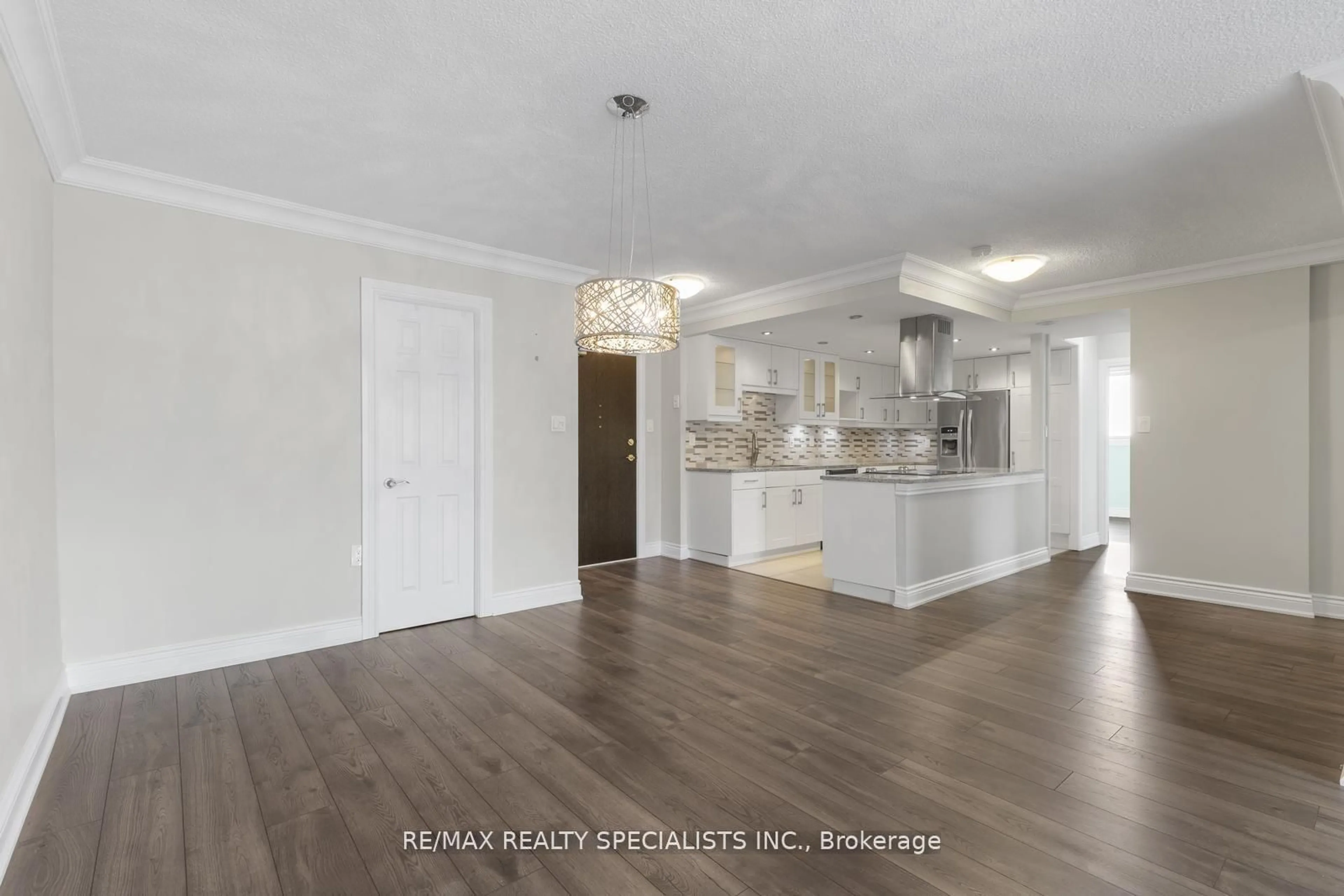 Open concept kitchen, unknown for 820 Burnhamthorpe Rd #803, Toronto Ontario M9C 4W2