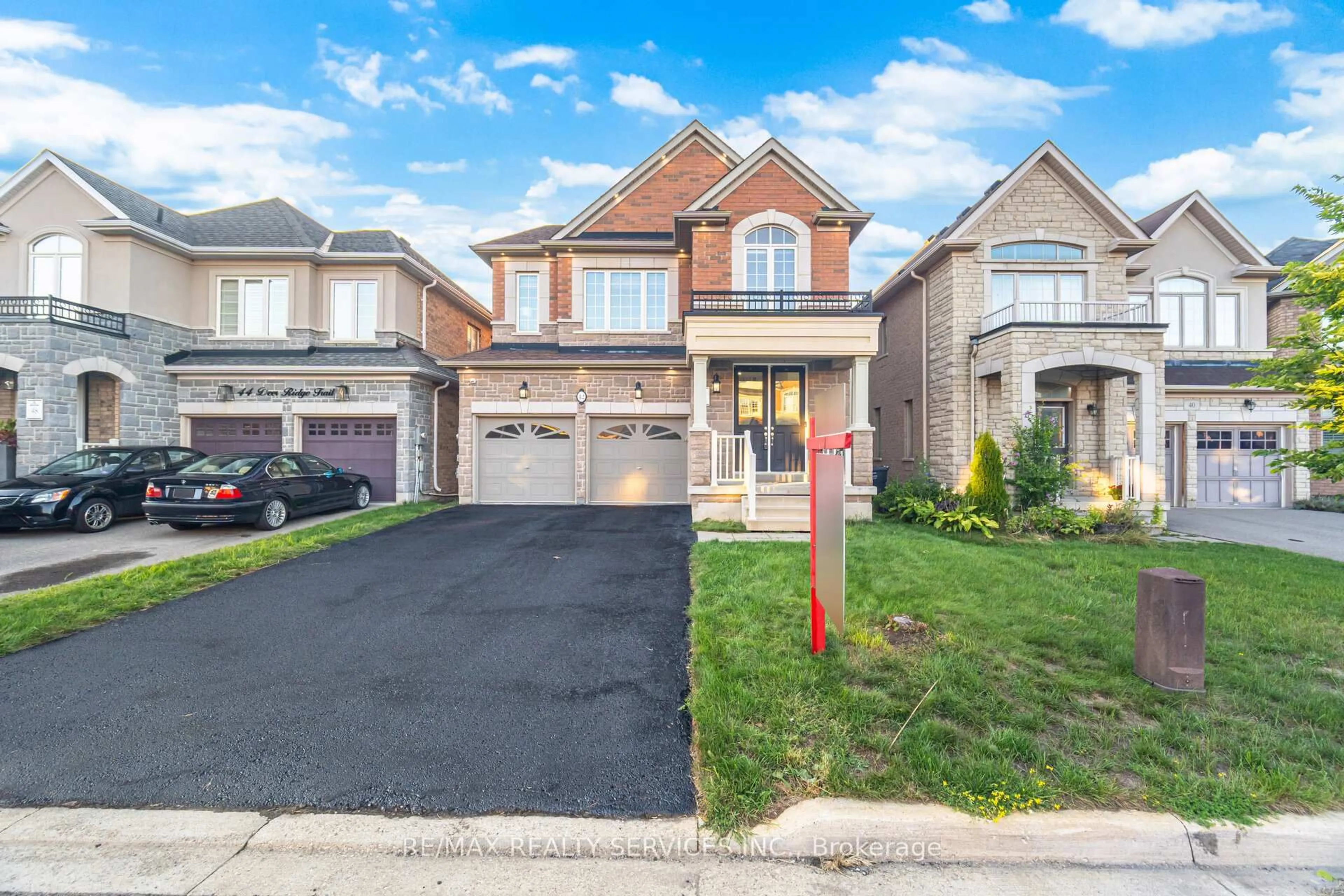 Home with brick exterior material, street for 42 Deer Ridge Tr, Caledon Ontario L7C 3Z6