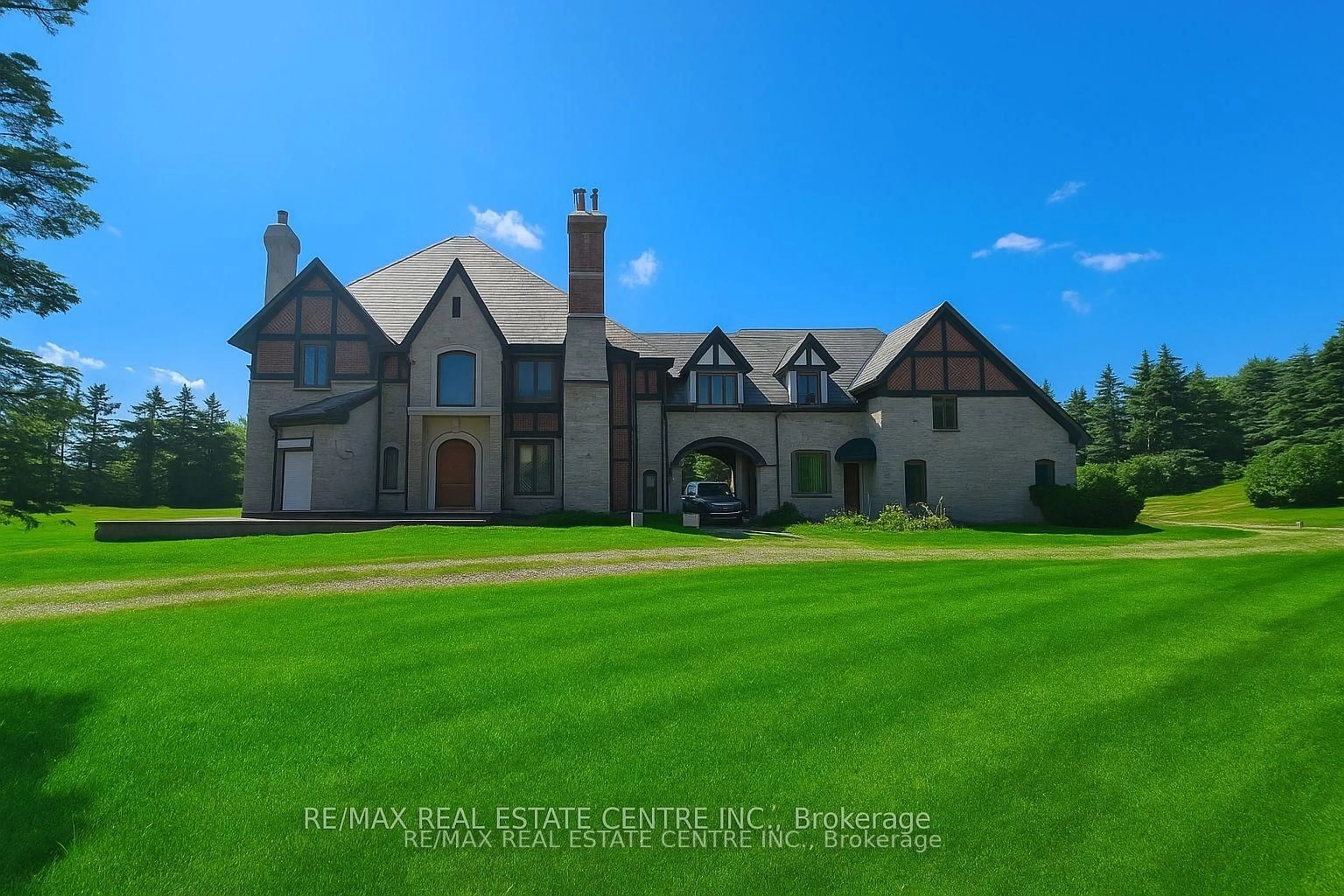 Unknown for 2 Edgeforest Dr, Brampton Ontario L6P 0E1