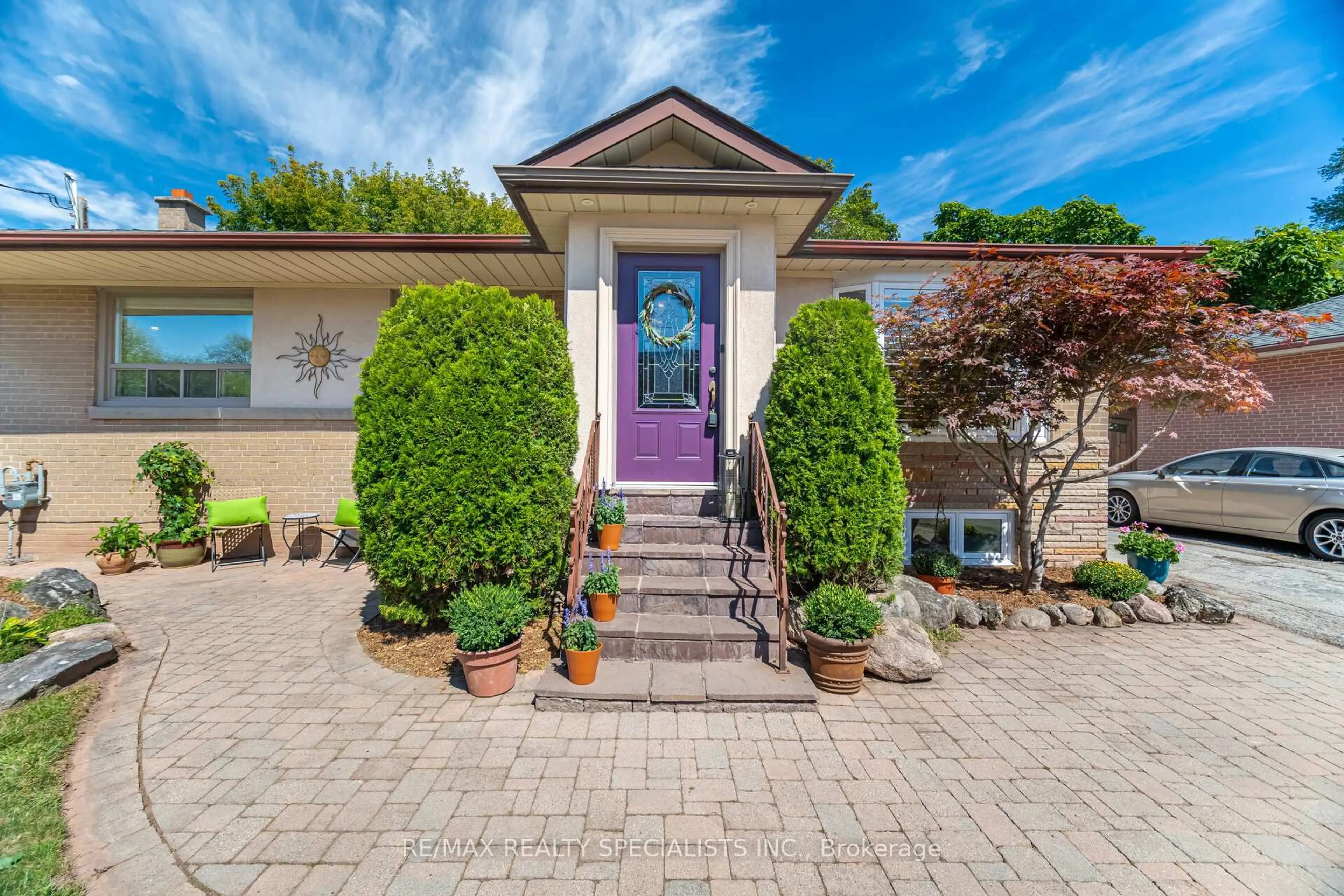 Unknown for 1539 Pembroke Dr, Oakville Ontario L6H 1V6