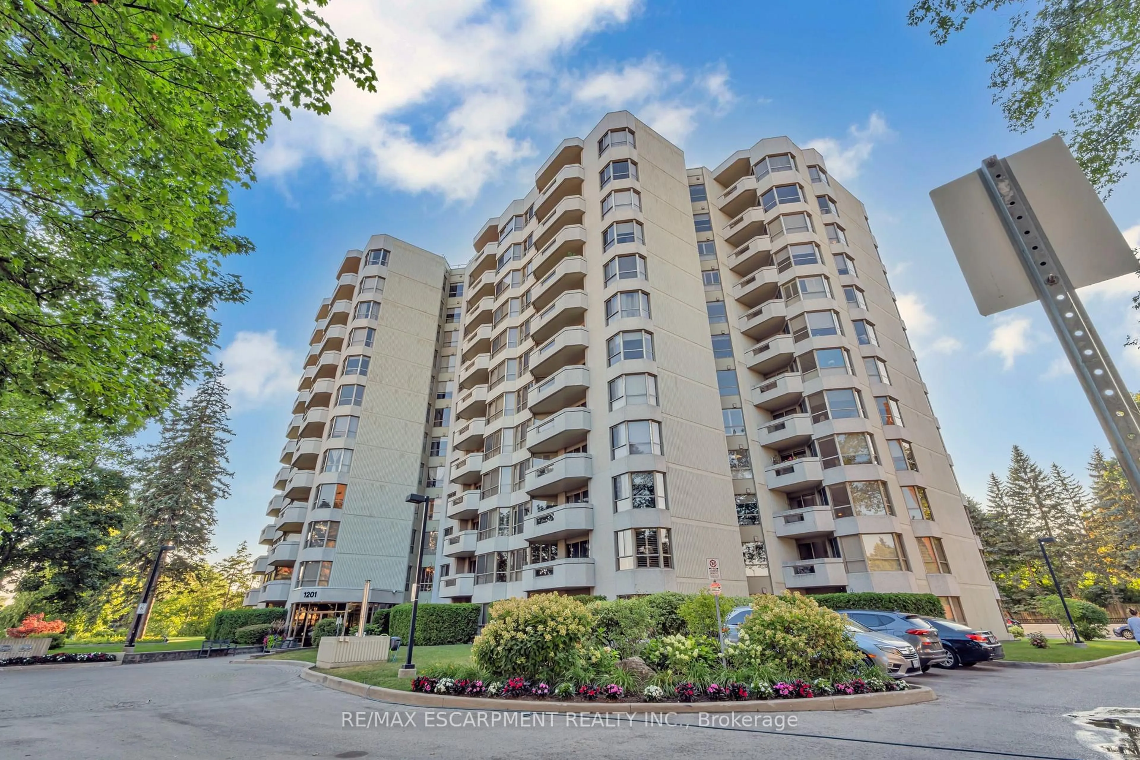 Unknown for 1201 North Shore Blvd #302, Burlington Ontario L7S 1Z5
