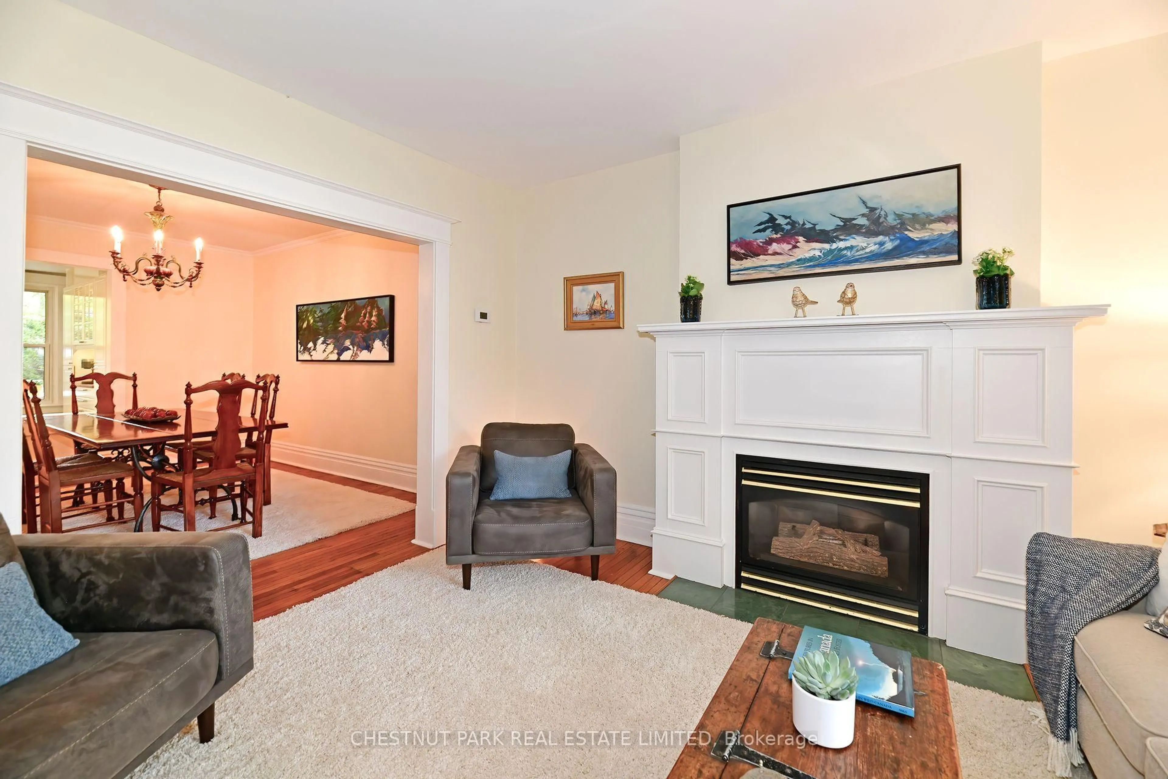 Living room with furniture, unknown for 130 Gilmour Ave, Toronto Ontario M6P 3B3