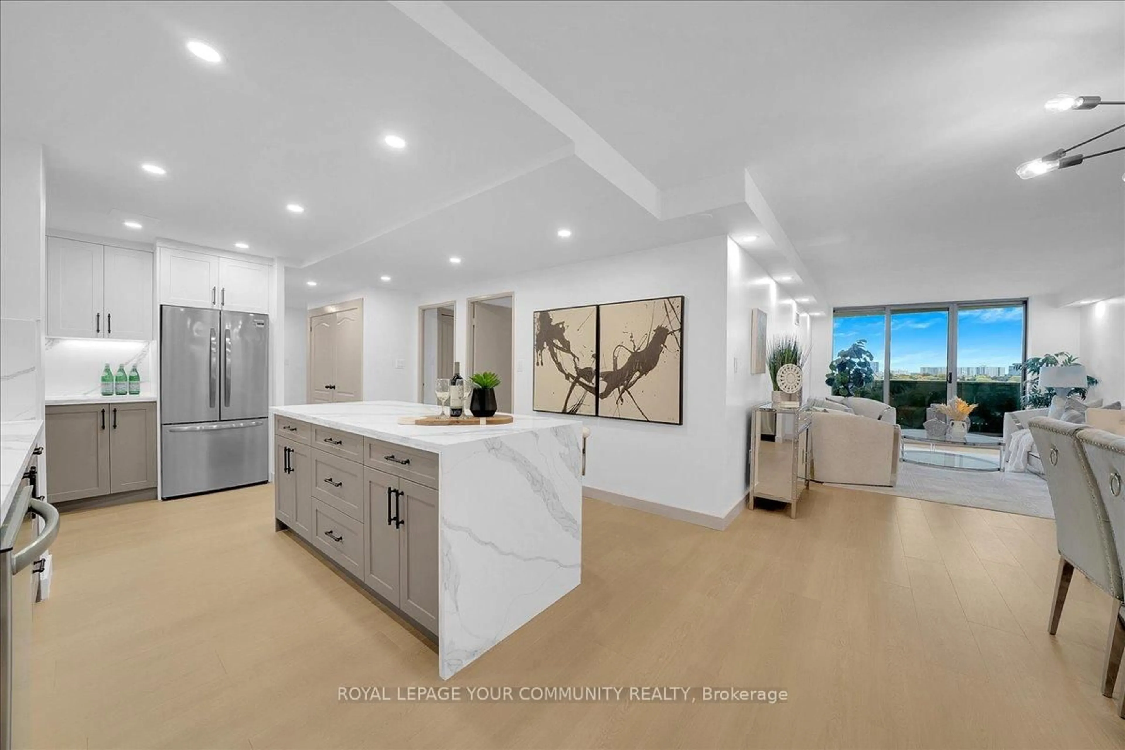 Open concept kitchen, ceramic/tile floor for 299 Mill Rd #1005, Toronto Ontario M9C 4V9