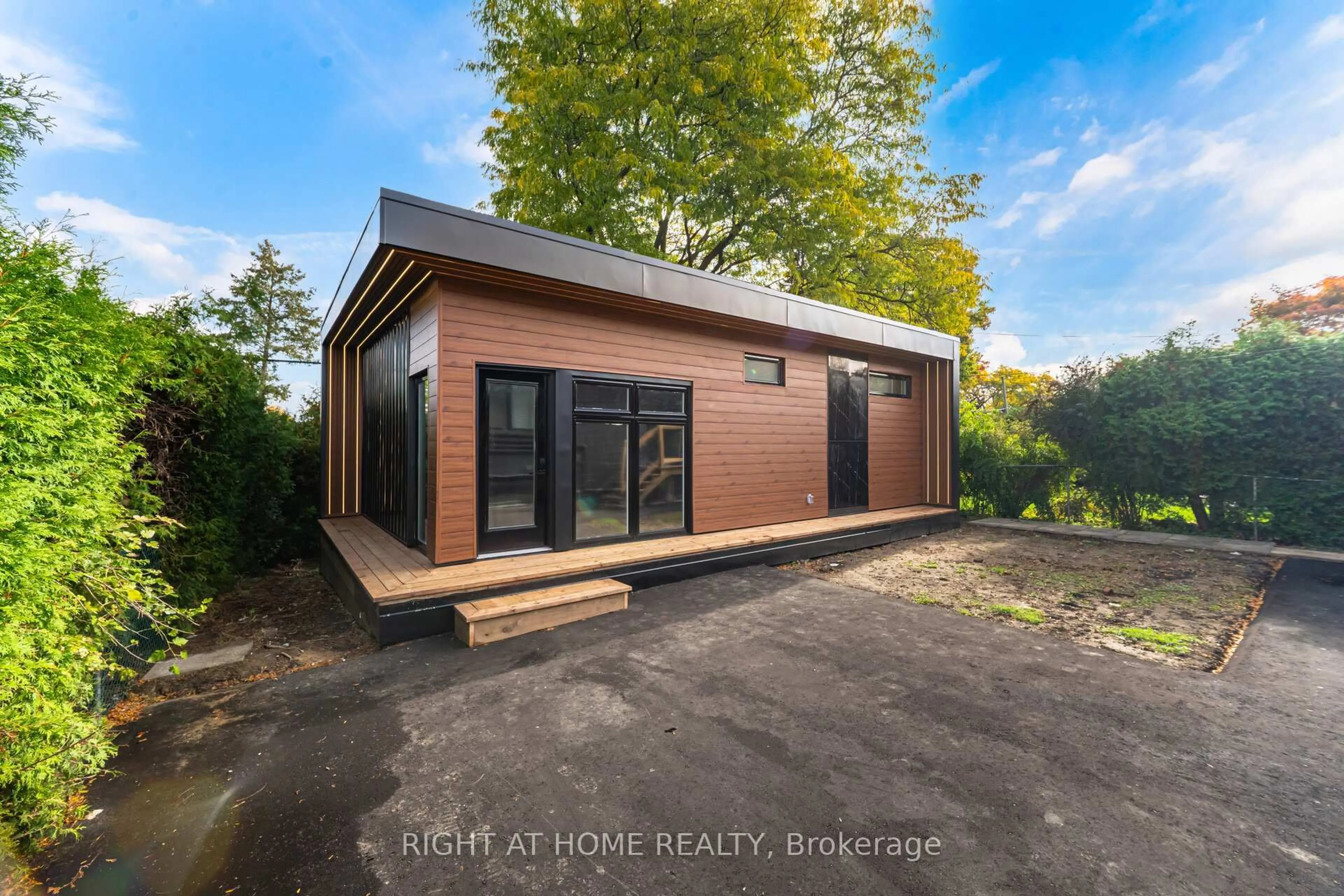 Unknown for 25 Templar Dr, Toronto Ontario M9R 3C6