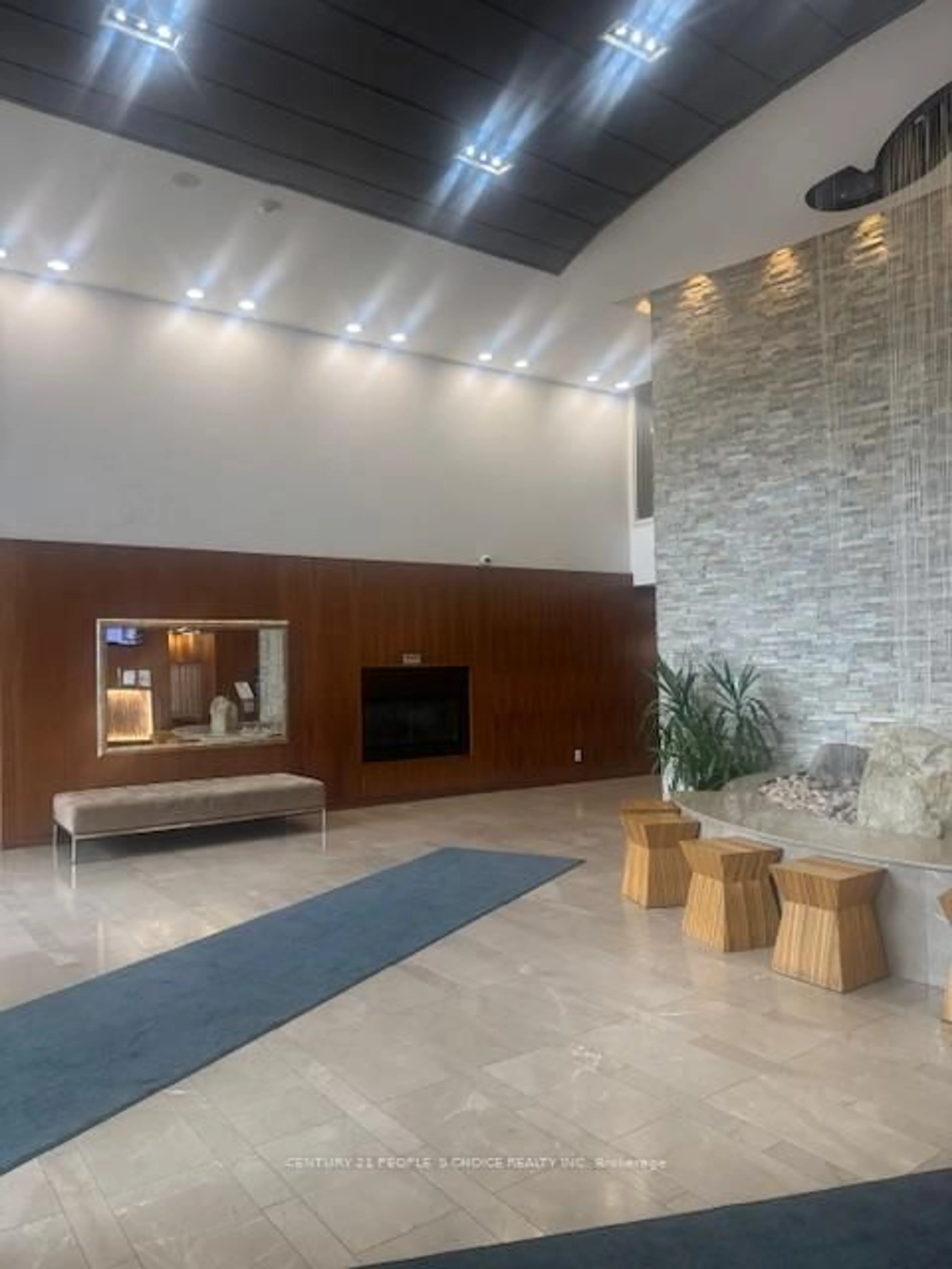 Lobby for 225 Webb Dr #603, Mississauga Ontario L5B 4P2