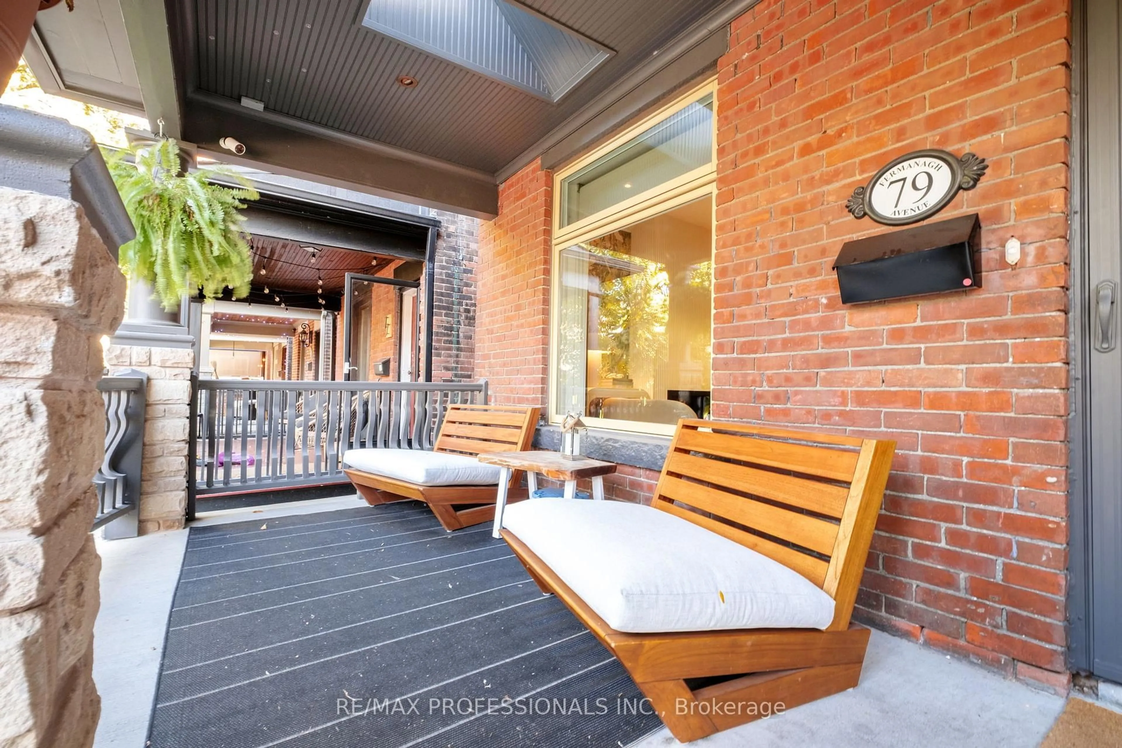 Patio, street for 79 Fermanagh Ave, Toronto Ontario M6R 1M1