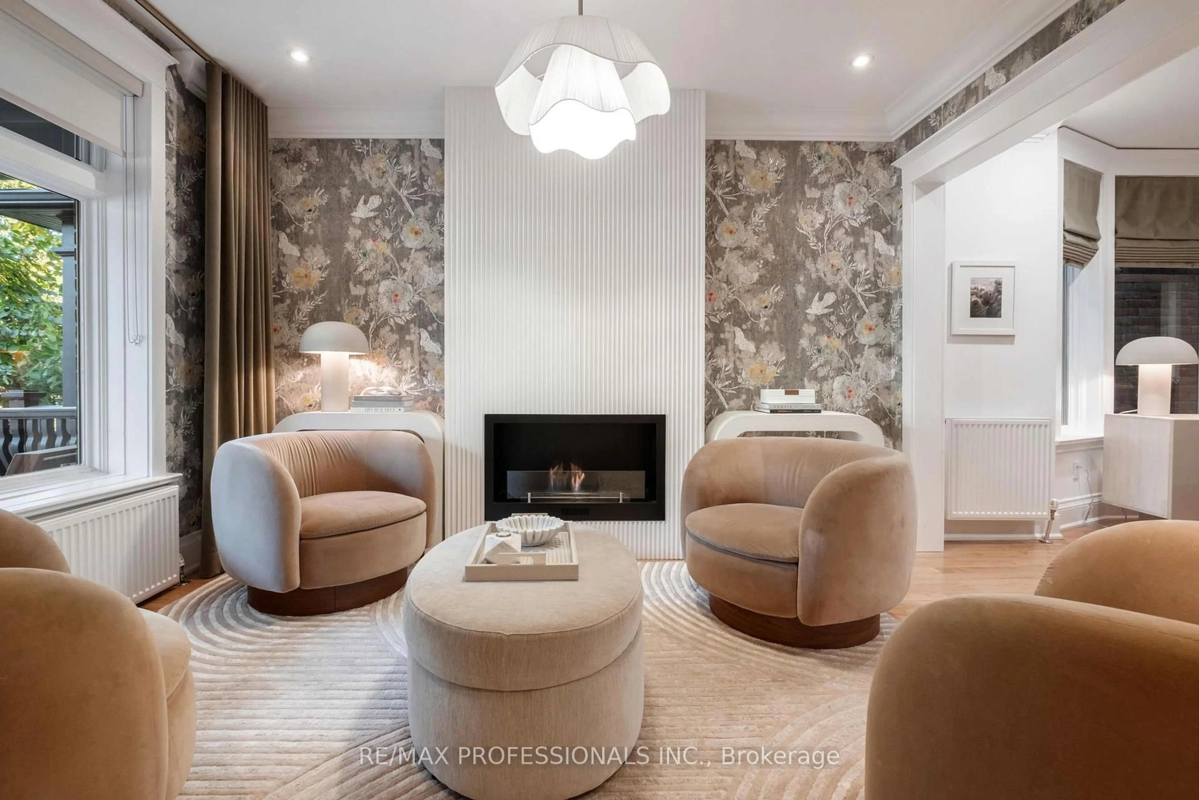 Living room with furniture, unknown for 79 Fermanagh Ave, Toronto Ontario M6R 1M1