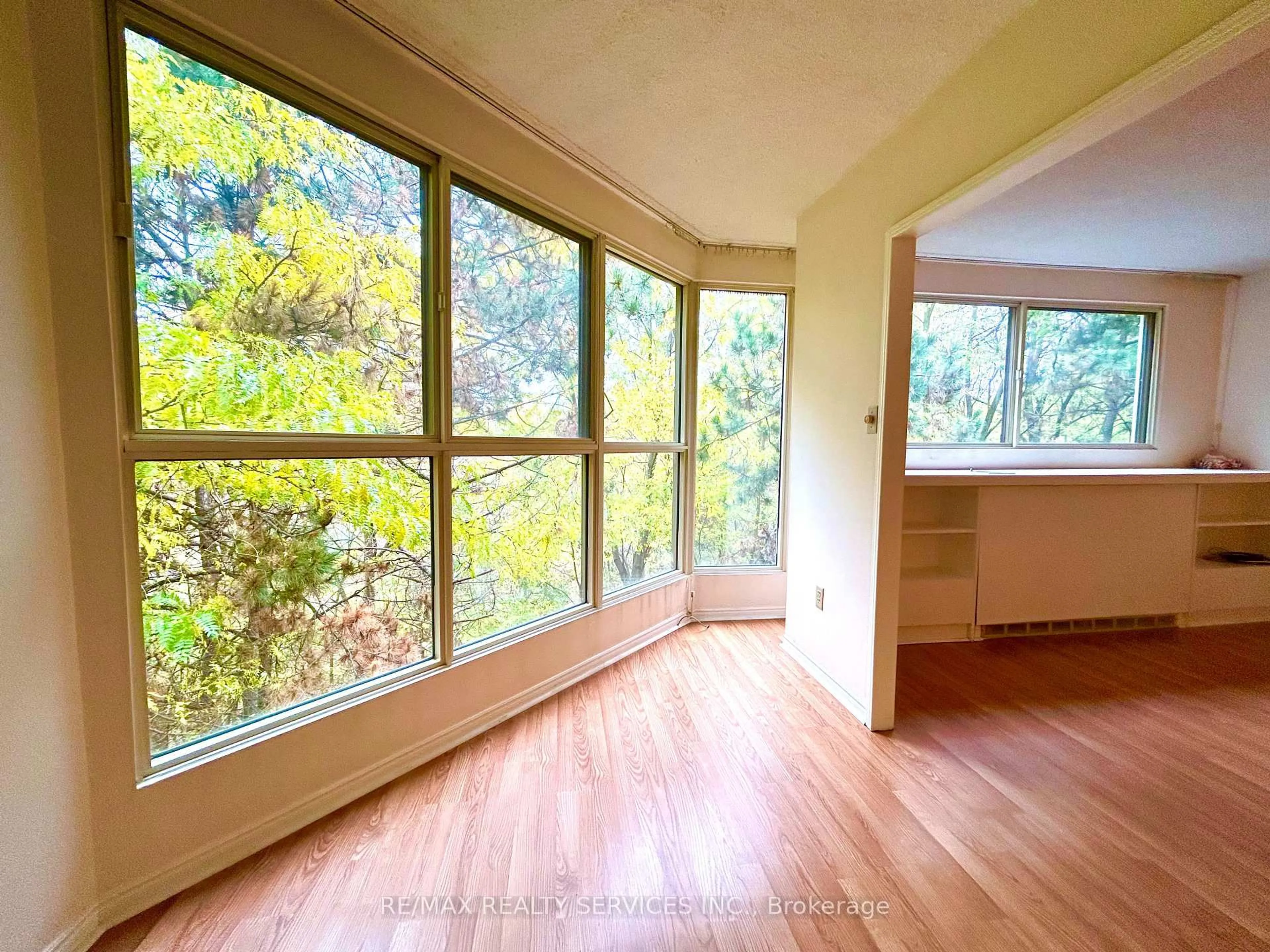 A pic of a room for 8351 McLaughlin Rd #308, Brampton Ontario L6Y 4H8