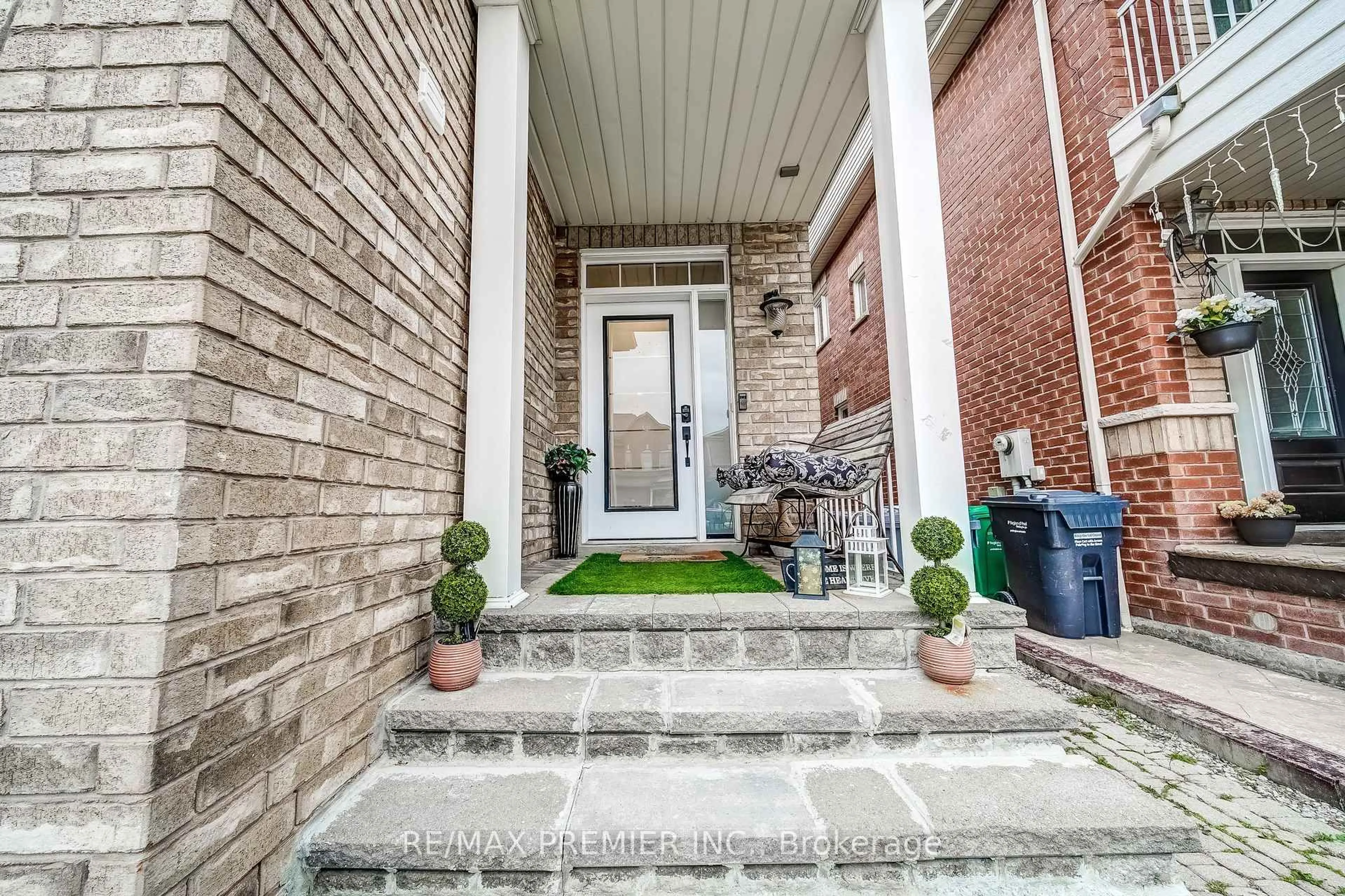 Unknown for 3067 Doyle St, Mississauga Ontario L5M 0N3