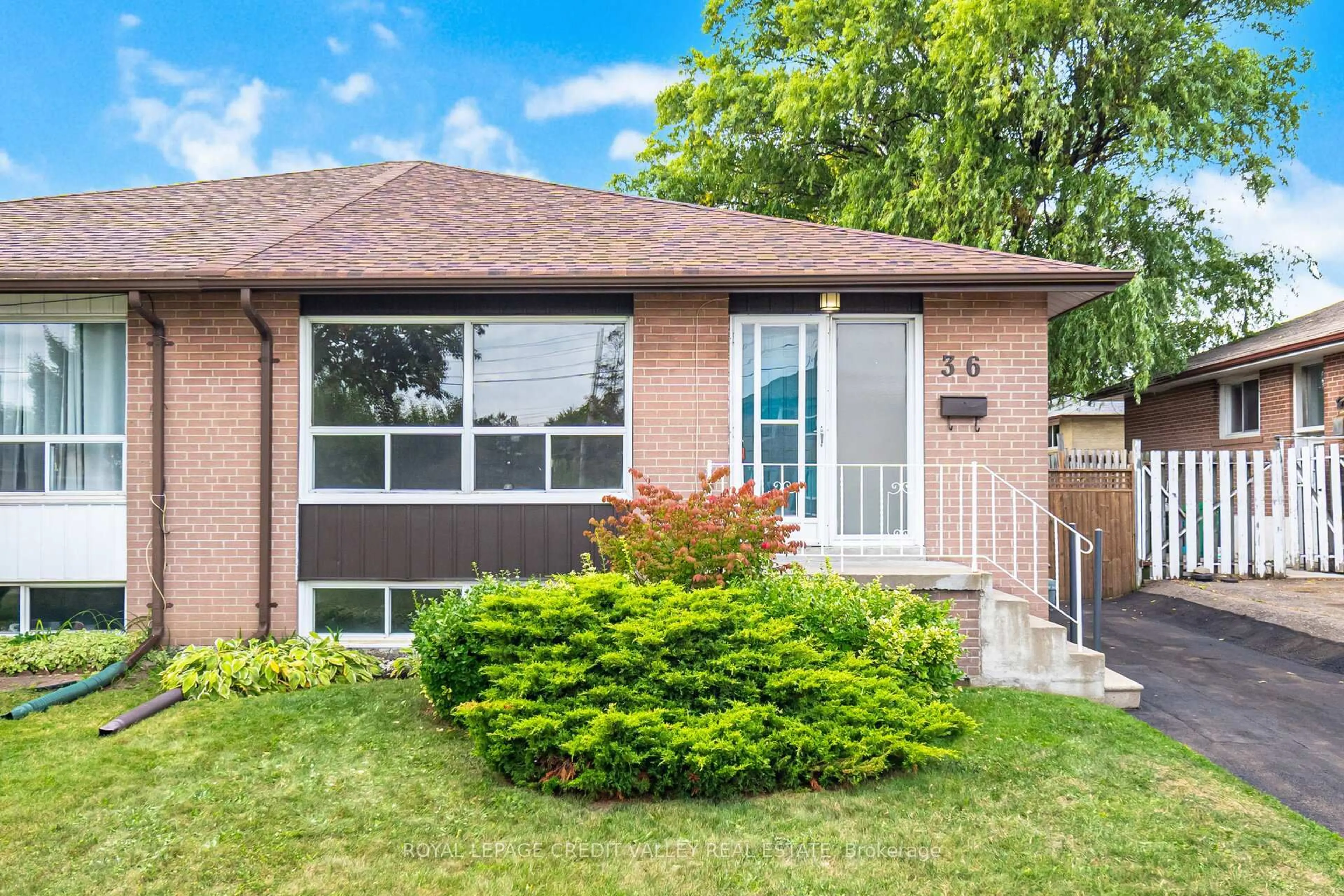 Home with brick exterior material, street for 36 Autumn Blvd, Brampton Ontario L6T 2V9