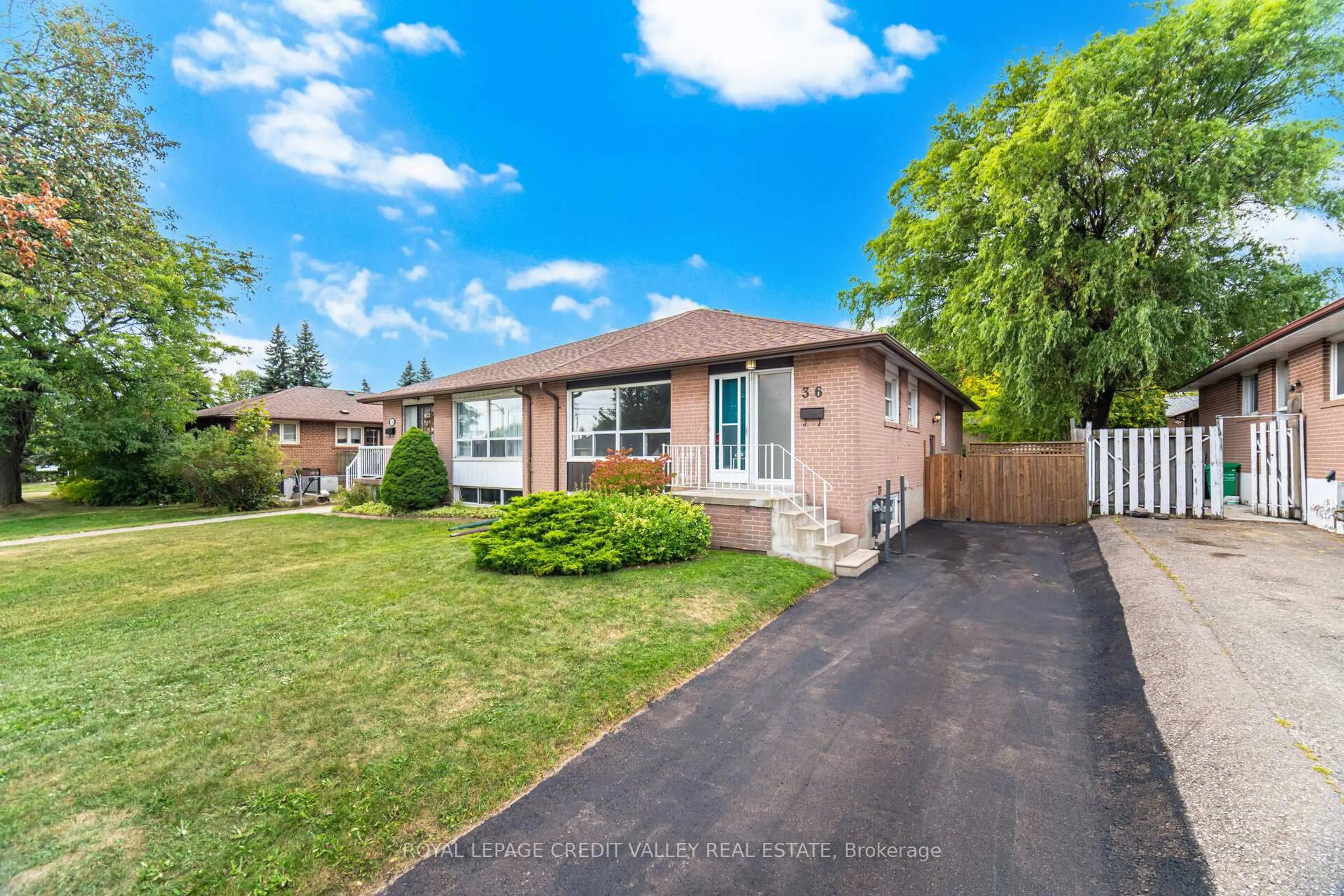 Unknown for 36 Autumn Blvd, Brampton Ontario L6T 2V9