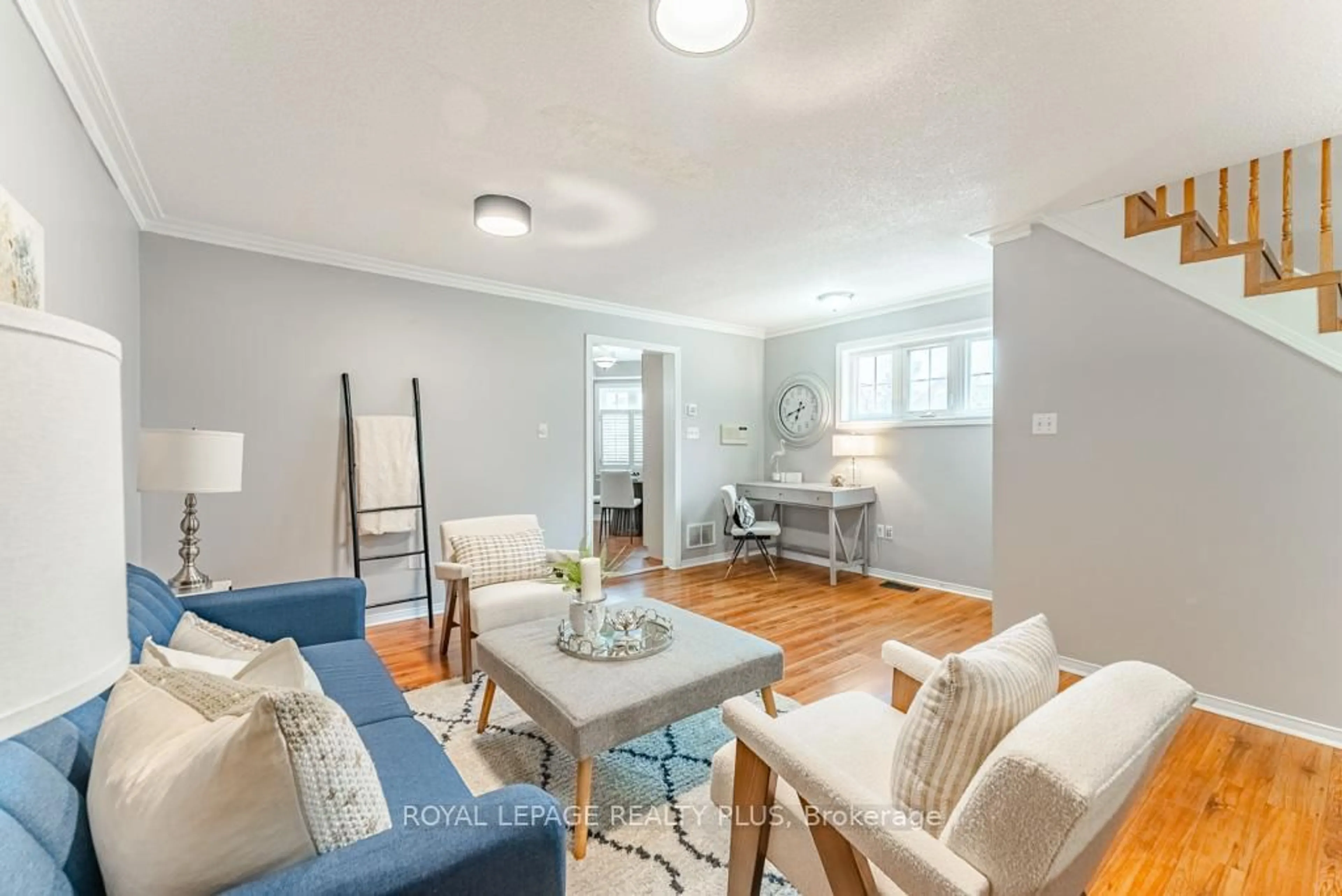 Living room with furniture, unknown for 6830 Meadowvale Town Ctre #69, Mississauga Ontario L5N 7T5