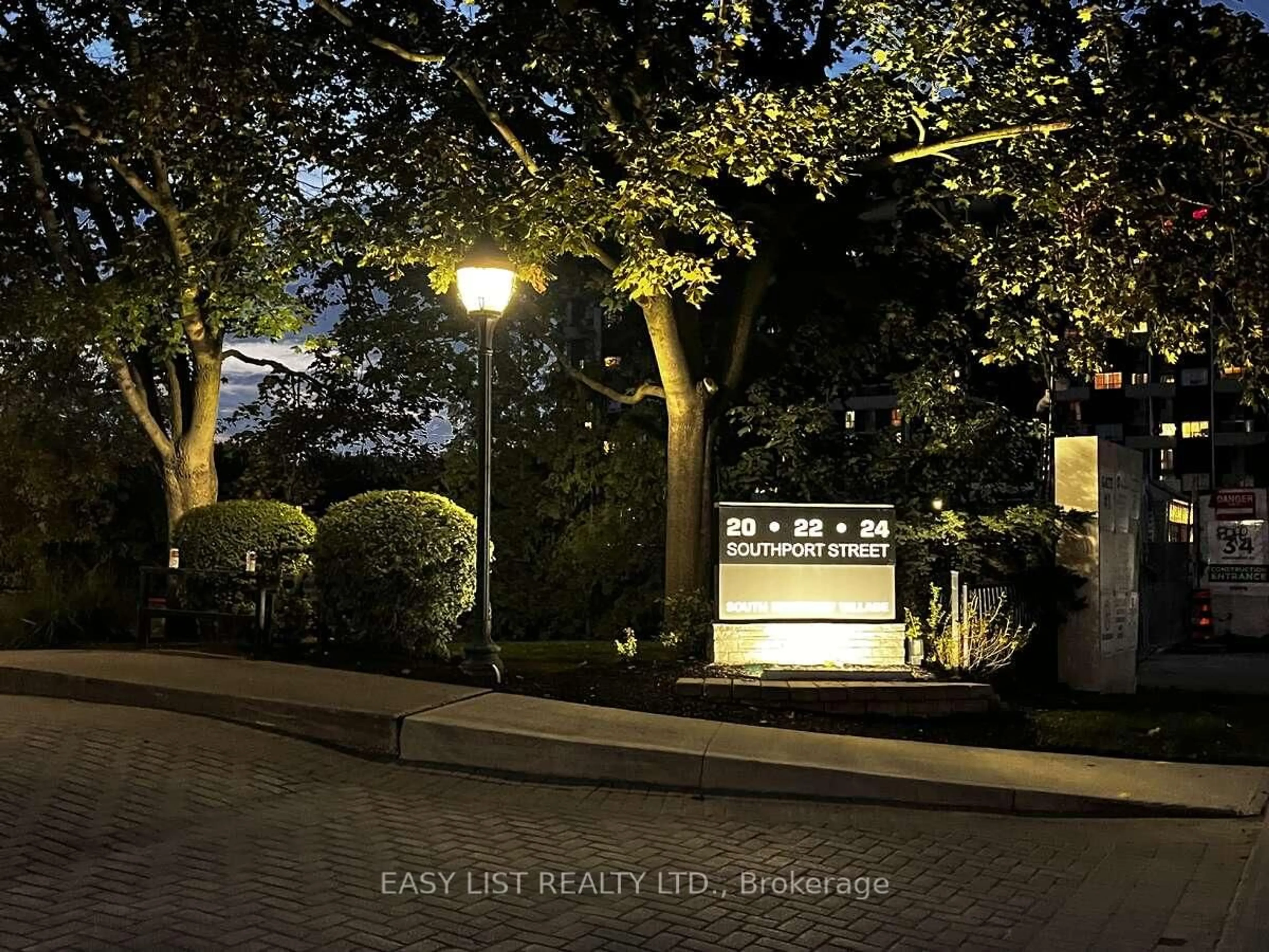 Unknown for 20 Southport St #521, Toronto Ontario M6S 4Y8