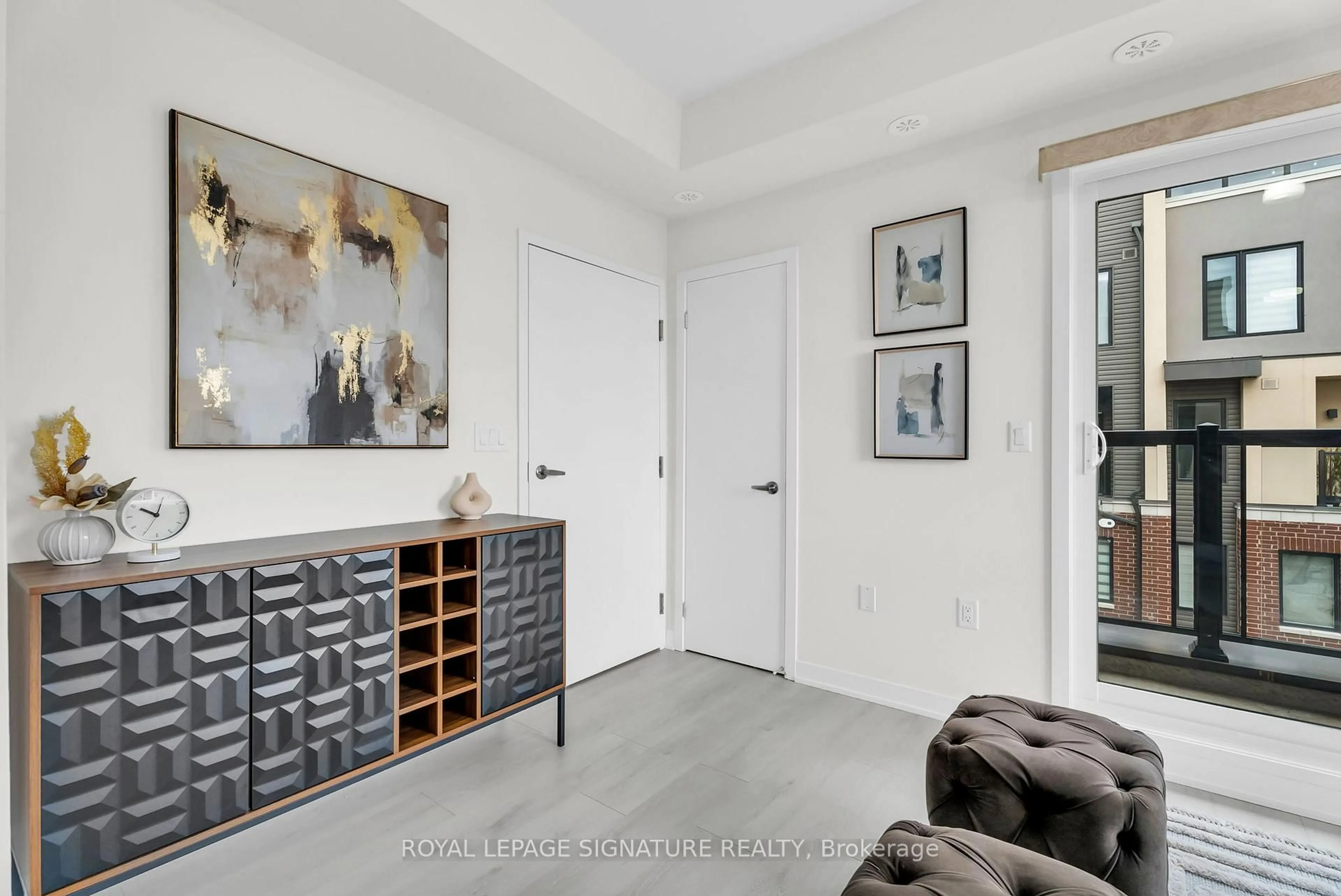 Indoor entryway for 3409 Ridgeway Dr #36, Mississauga Ontario L5L 0B9