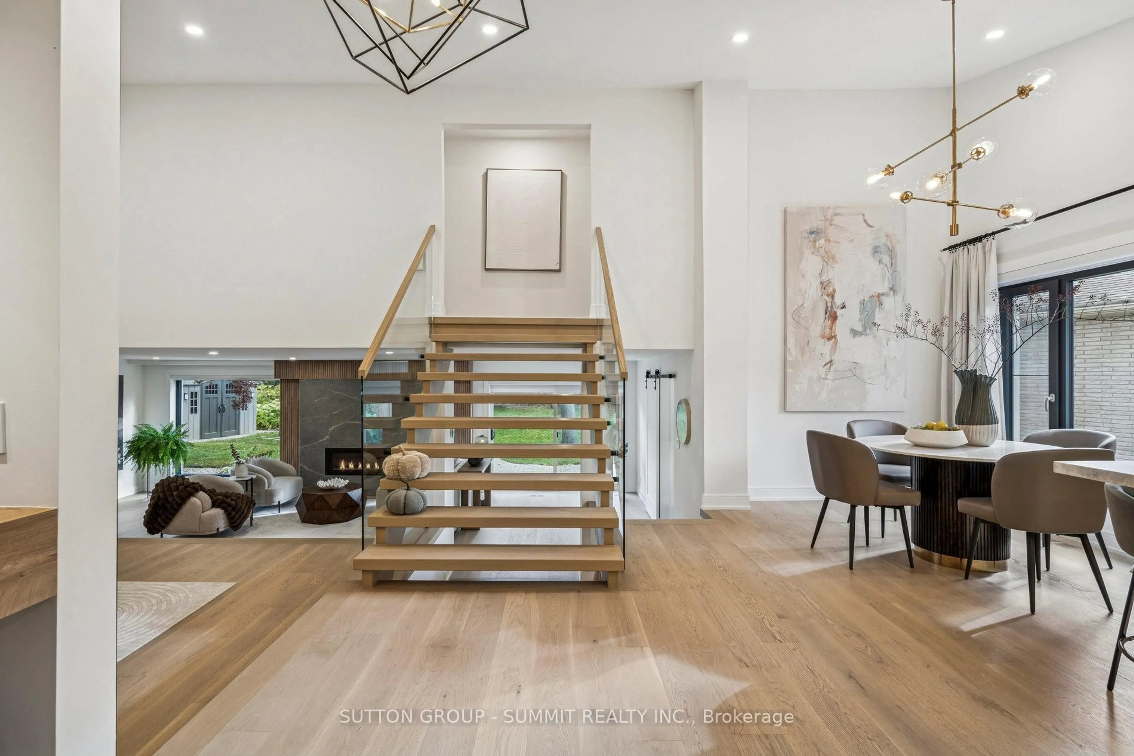 Unknown for 1688 Missenden Cres, Mississauga Ontario L5J 2T4