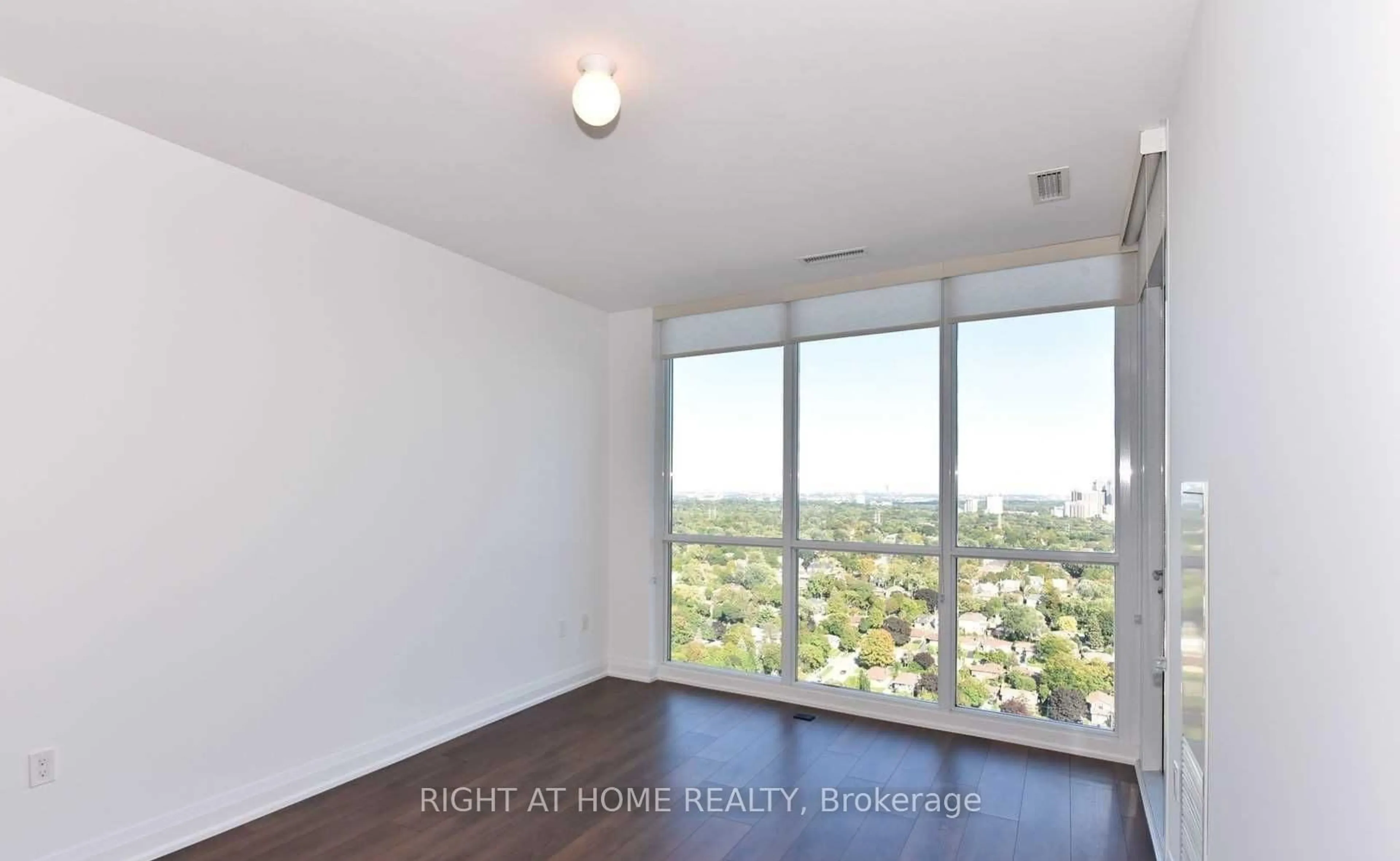 A pic of a room for 9 Valhalla Inn Rd #2801, Toronto Ontario M9B 1S9