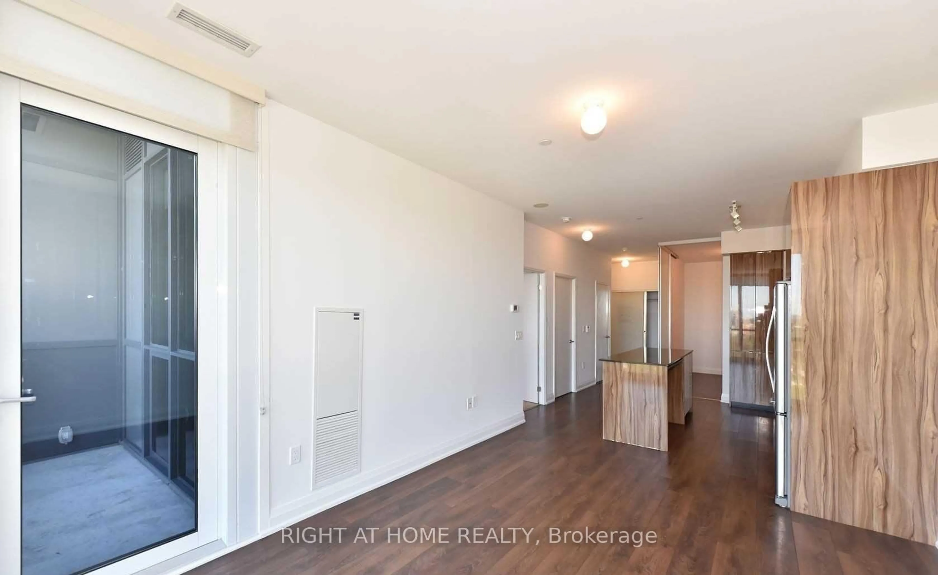 Unknown for 9 Valhalla Inn Rd #2801, Toronto Ontario M9B 1S9