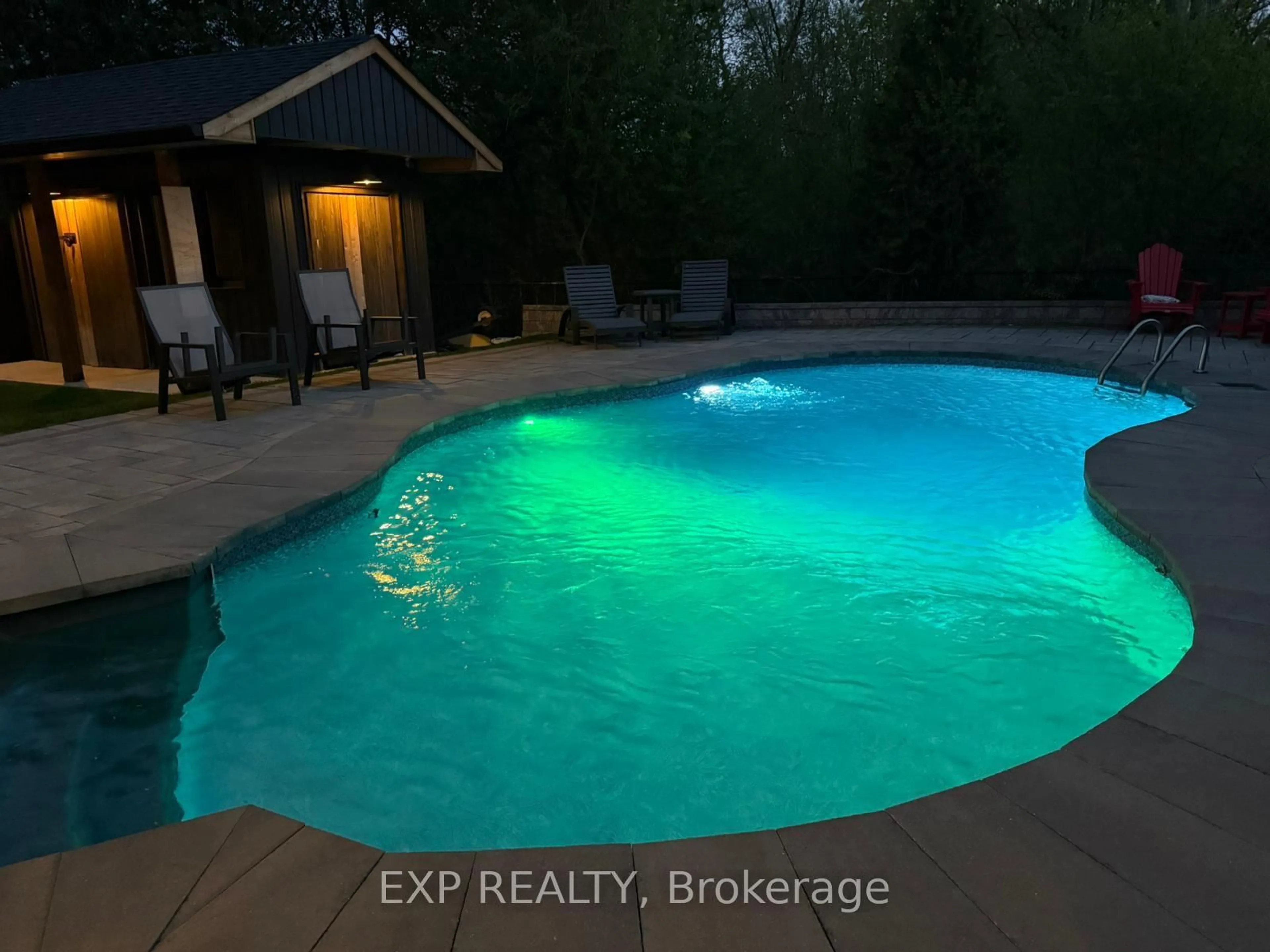 Pool for 100 Dells Cres, Brampton Ontario L7A 2X1