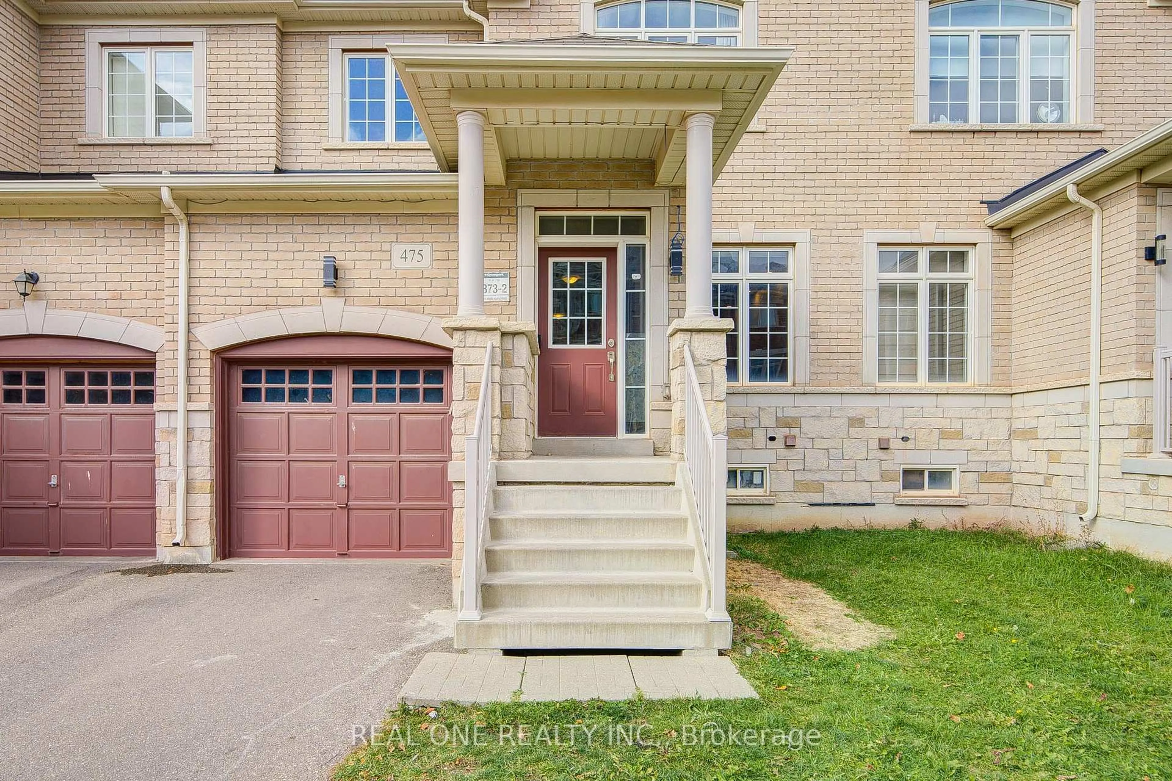 Home with brick exterior material, street for 475 Silver Maple Rd, Oakville Ontario L6H 0S4