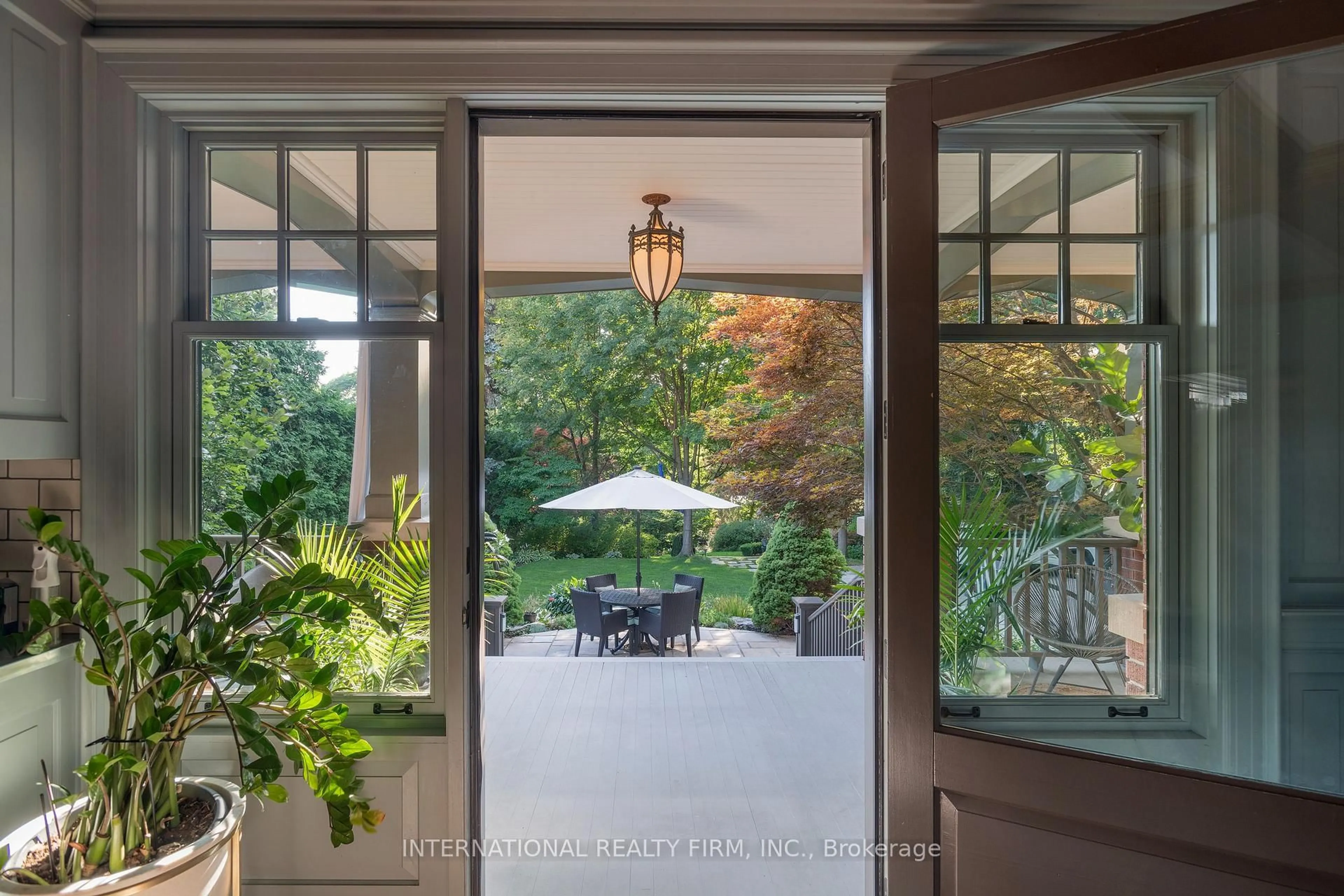 Patio, unknown for 270 Indian Rd, Toronto Ontario M6R 2X2