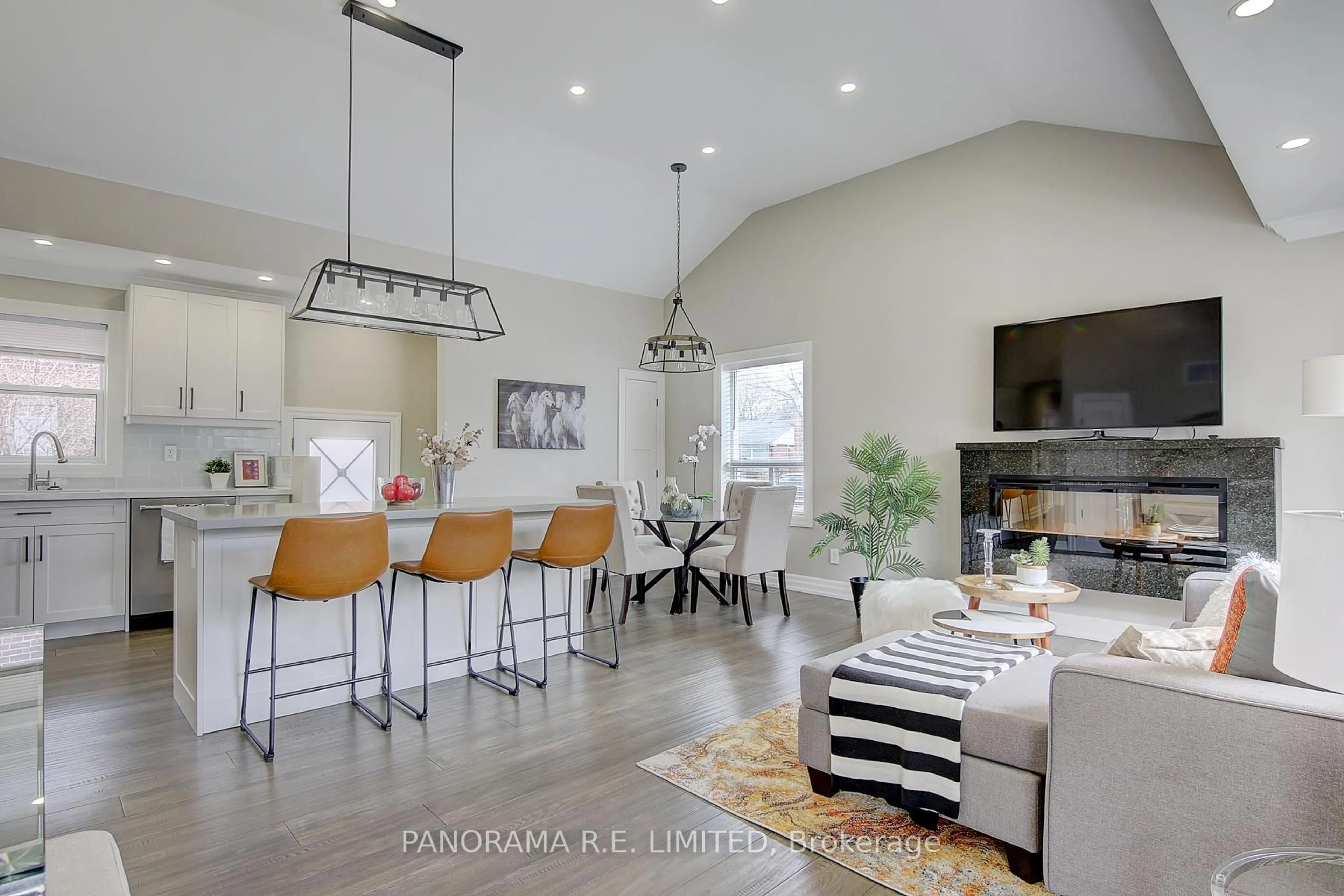 Open concept kitchen, ceramic/tile floor for 50 Maydolph Rd, Toronto Ontario M9B 1W5