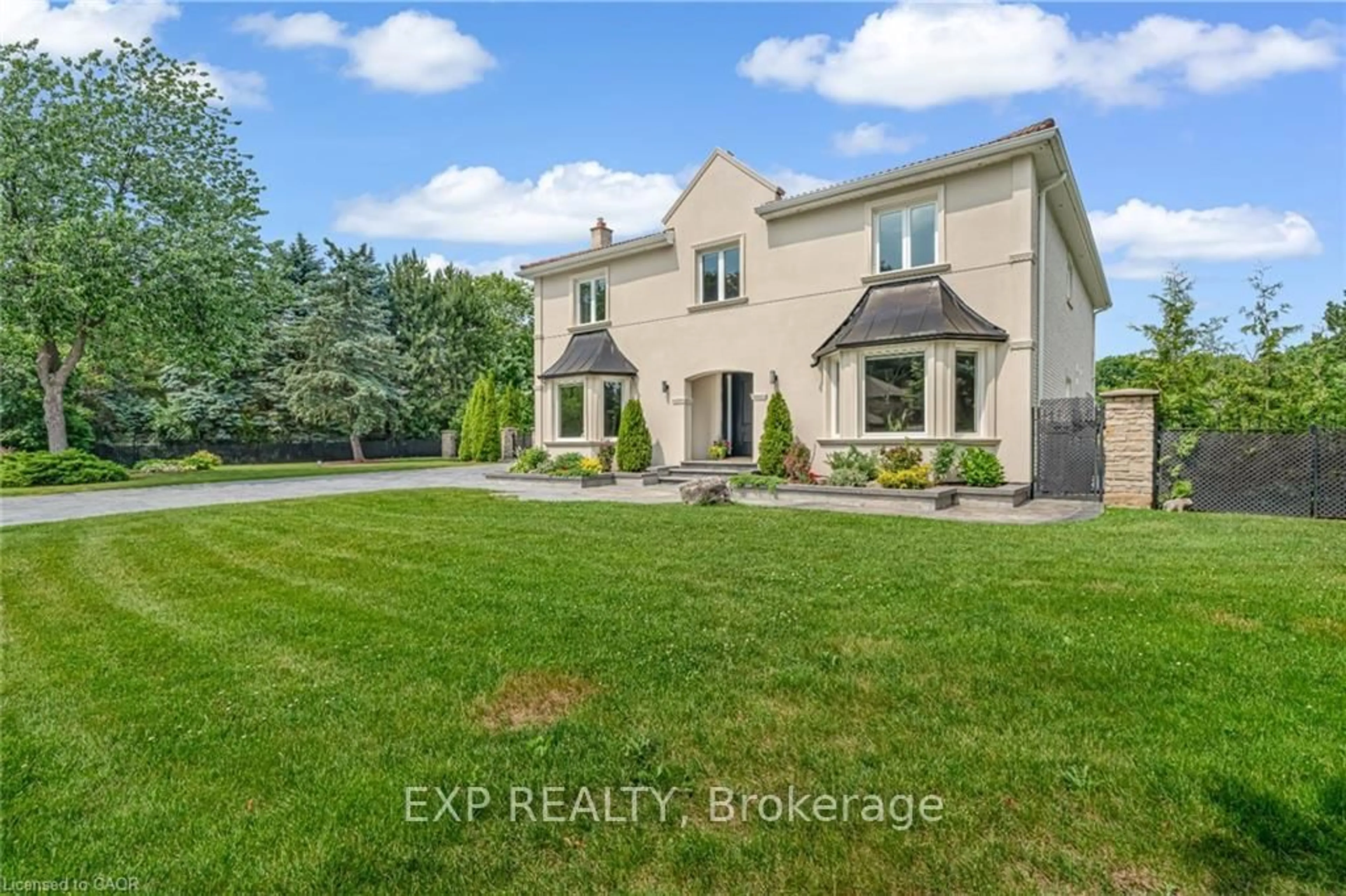 A pic from outside/outdoor area/front of a property/back of a property/a pic from drone, unknown for 96 Kenpark Ave, Brampton Ontario L6Z 3K4